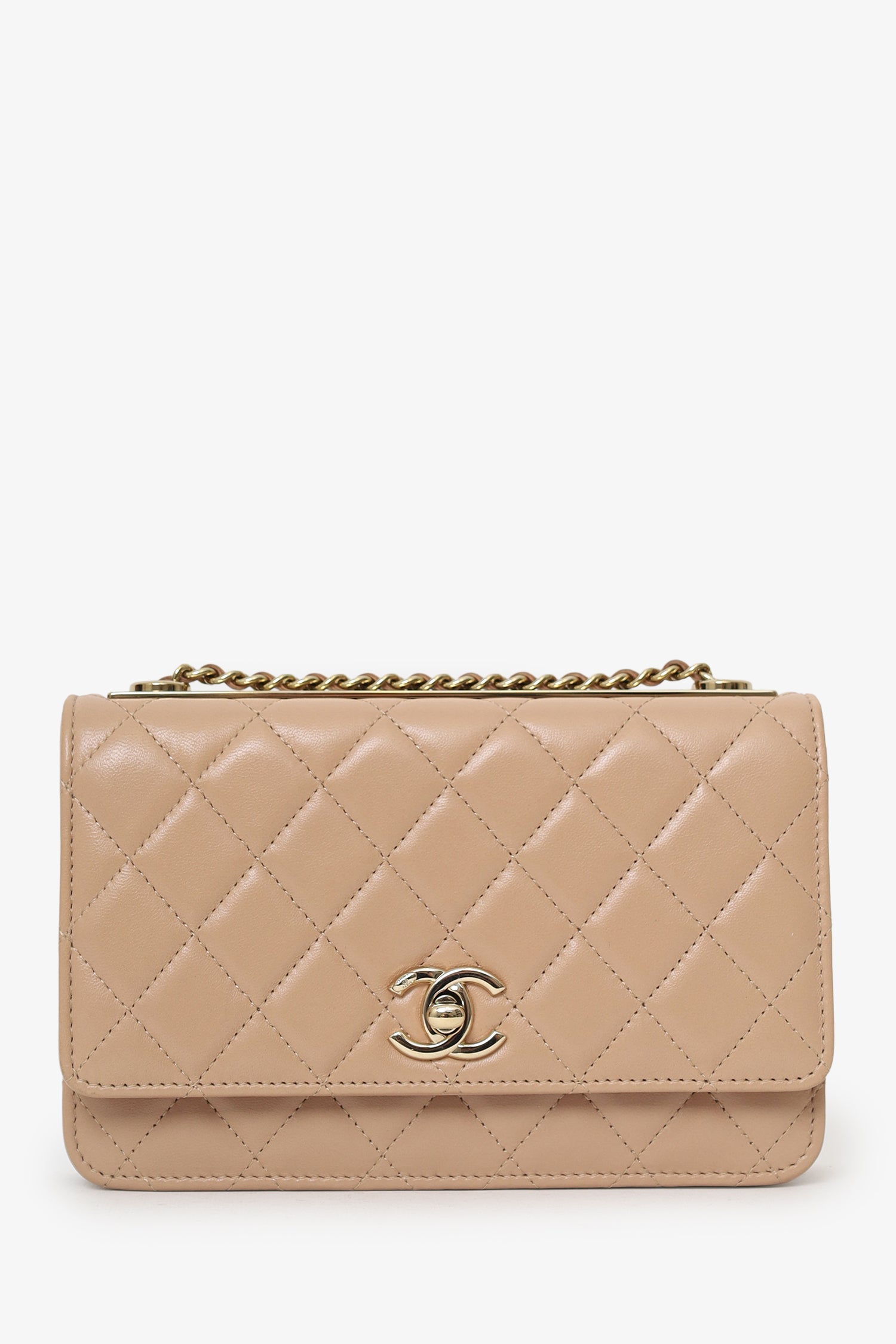 Pre-Loved Chanel™ 2016/17 Beige Lambskin 'Trendy' Wallet On Chain