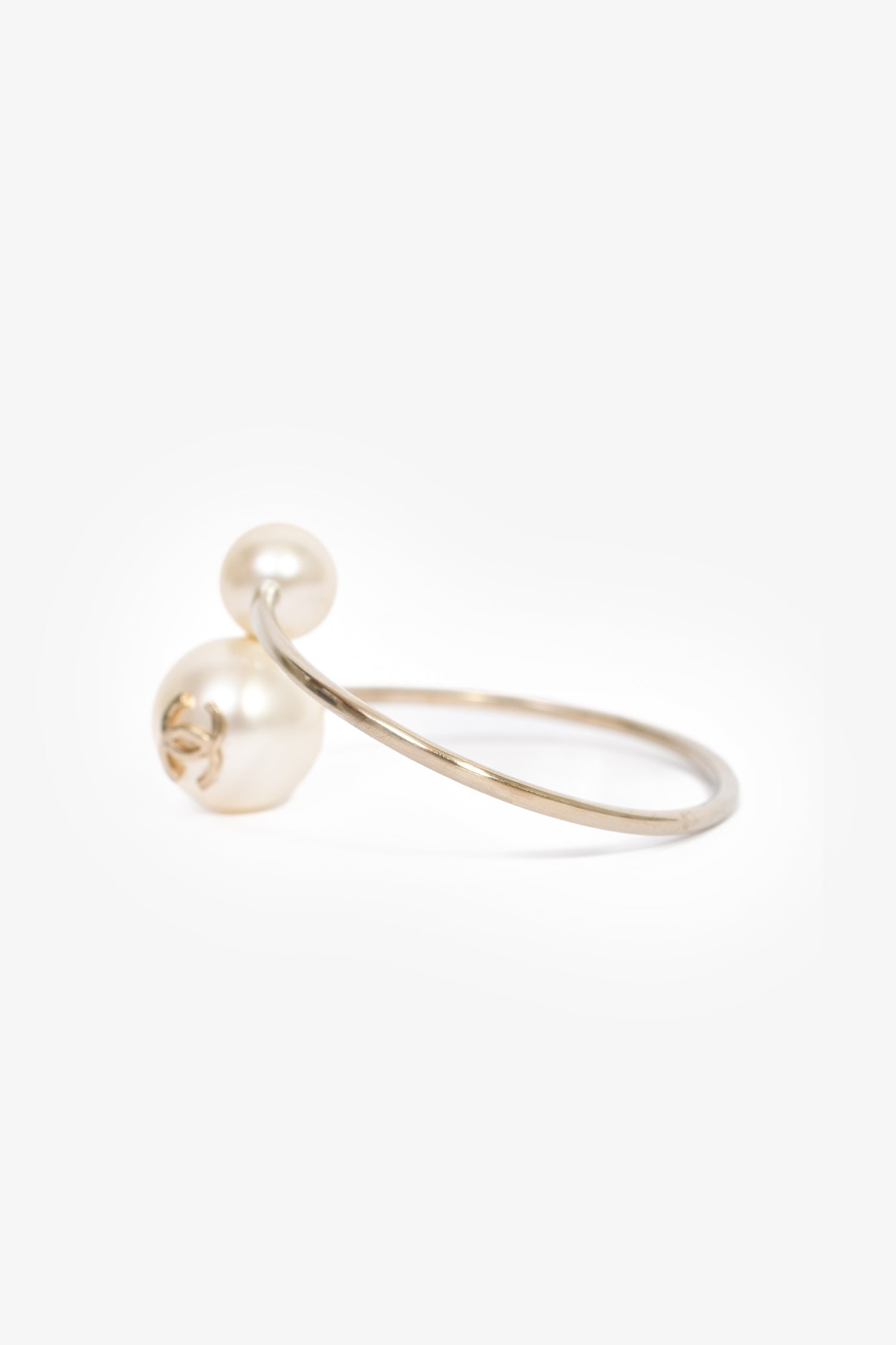 Pre-Loved Chanel™ 2014 Gold Toned Faux Pearl CC Cuff