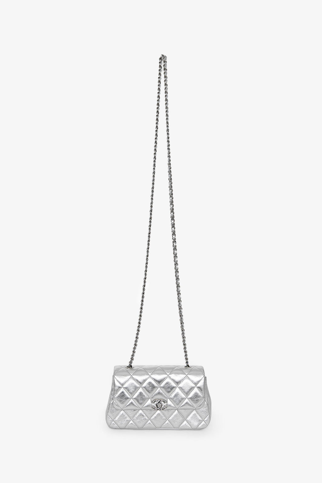 Pre-Loved Chanel™ 2025 Silver Leather Quilted 'O' Phone Holder with Chain