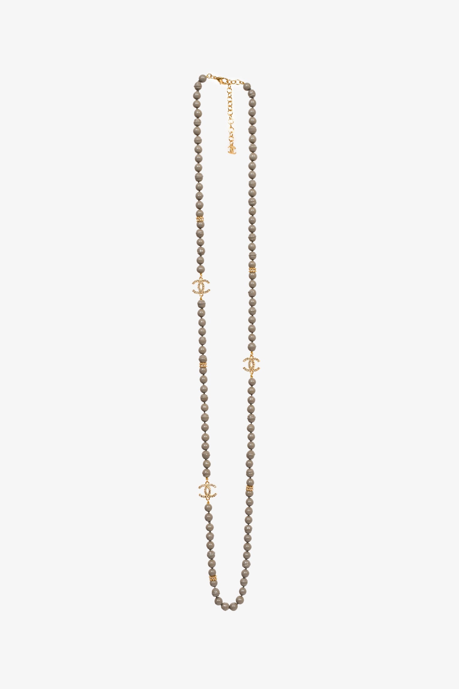 Pre-Loved Chanel™ 2024 Grey Gold Tone Faux Pearls/Strass CC Logo Long Necklace