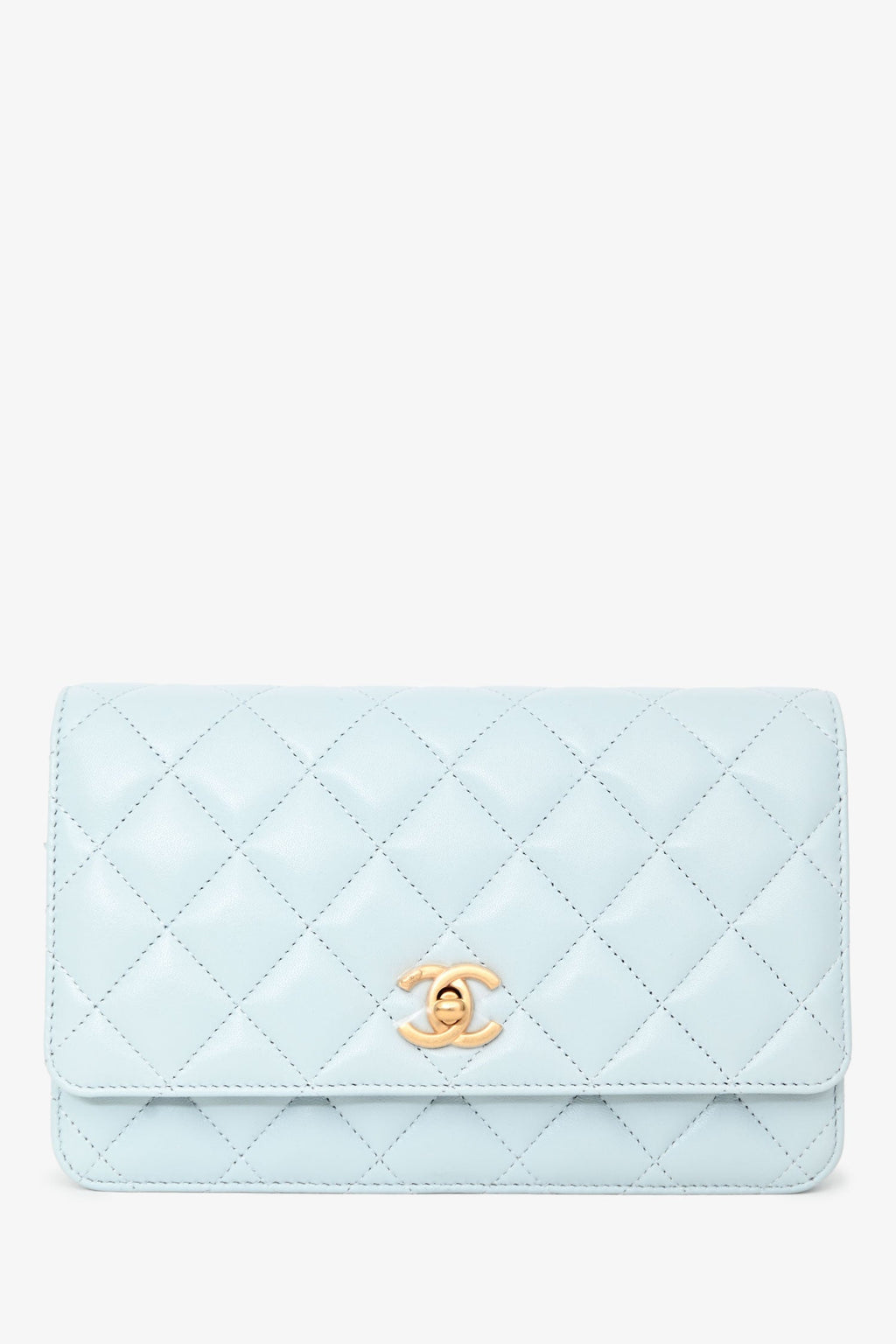 Pre-Loved Chanel™ Light Blue Leather Quilted CC Pearl Crush Wallet On Chain