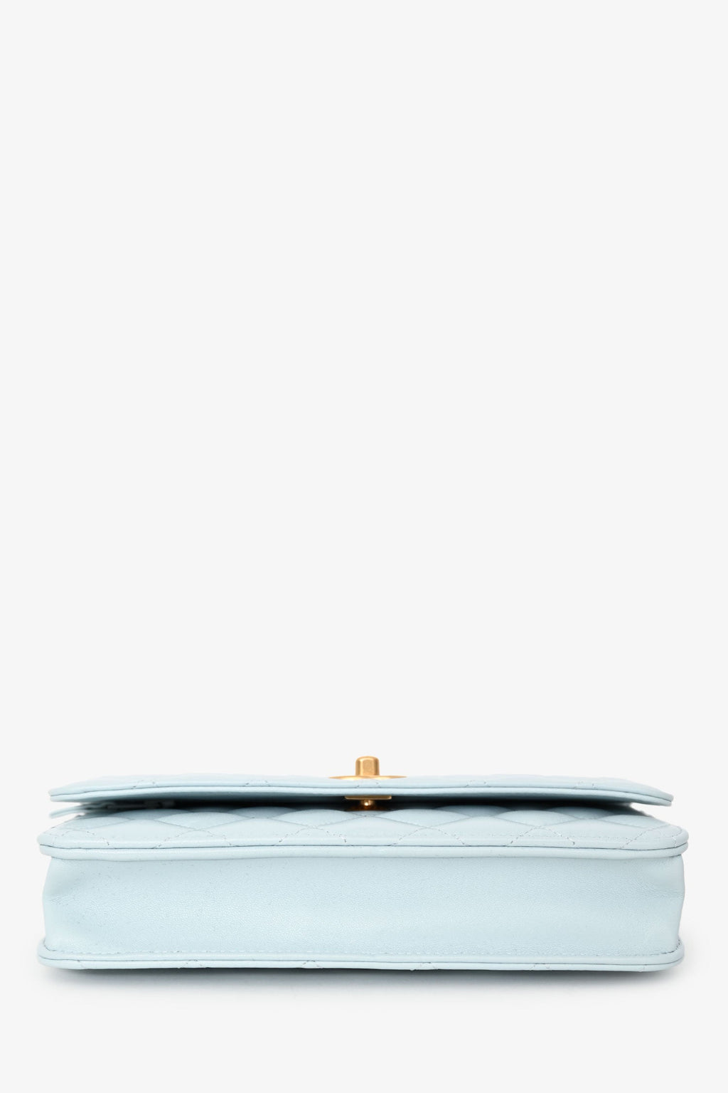 Pre-Loved Chanel™ Light Blue Leather Quilted CC Pearl Crush Wallet On Chain