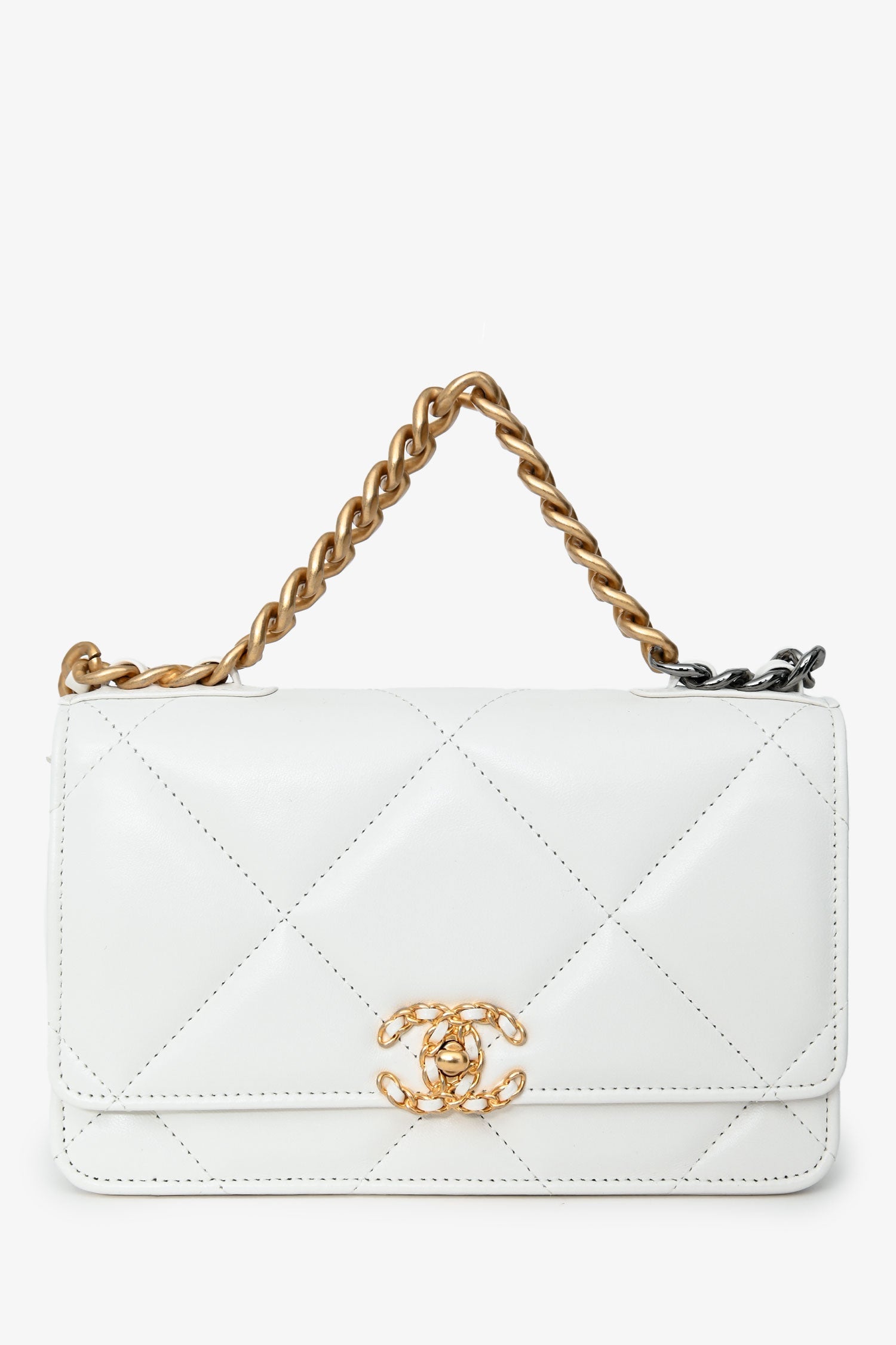 Pre-Loved Chanel™ White Quilted 'Chanel 19' Wallet On Chain with Two Tone Hardware