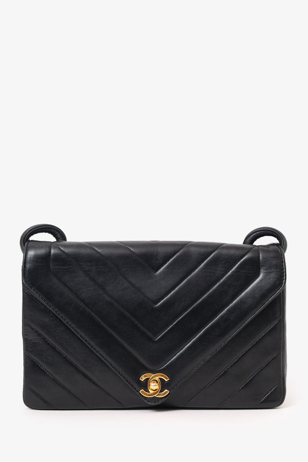 Pre-Loved Chanel™ 1991-94 Black Chevron Leather Medium Envelope Flap Bag (Refurbished)