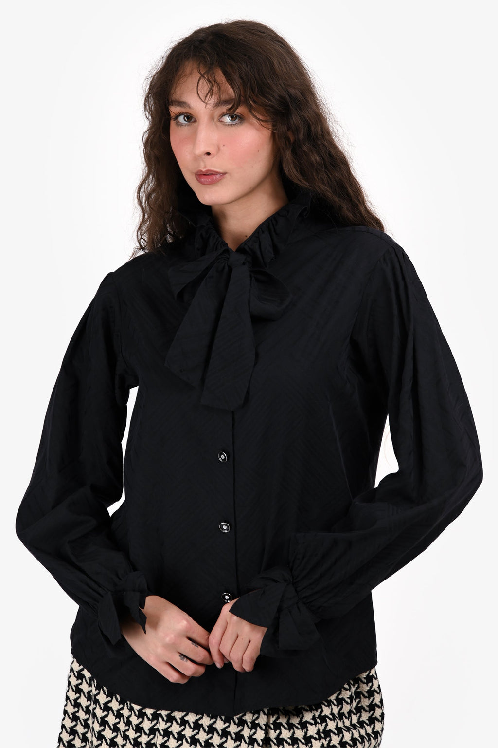 Pre-Loved Chanel™ Black Cotton/Silk Bow Cuff Button Down Blouse Size 36