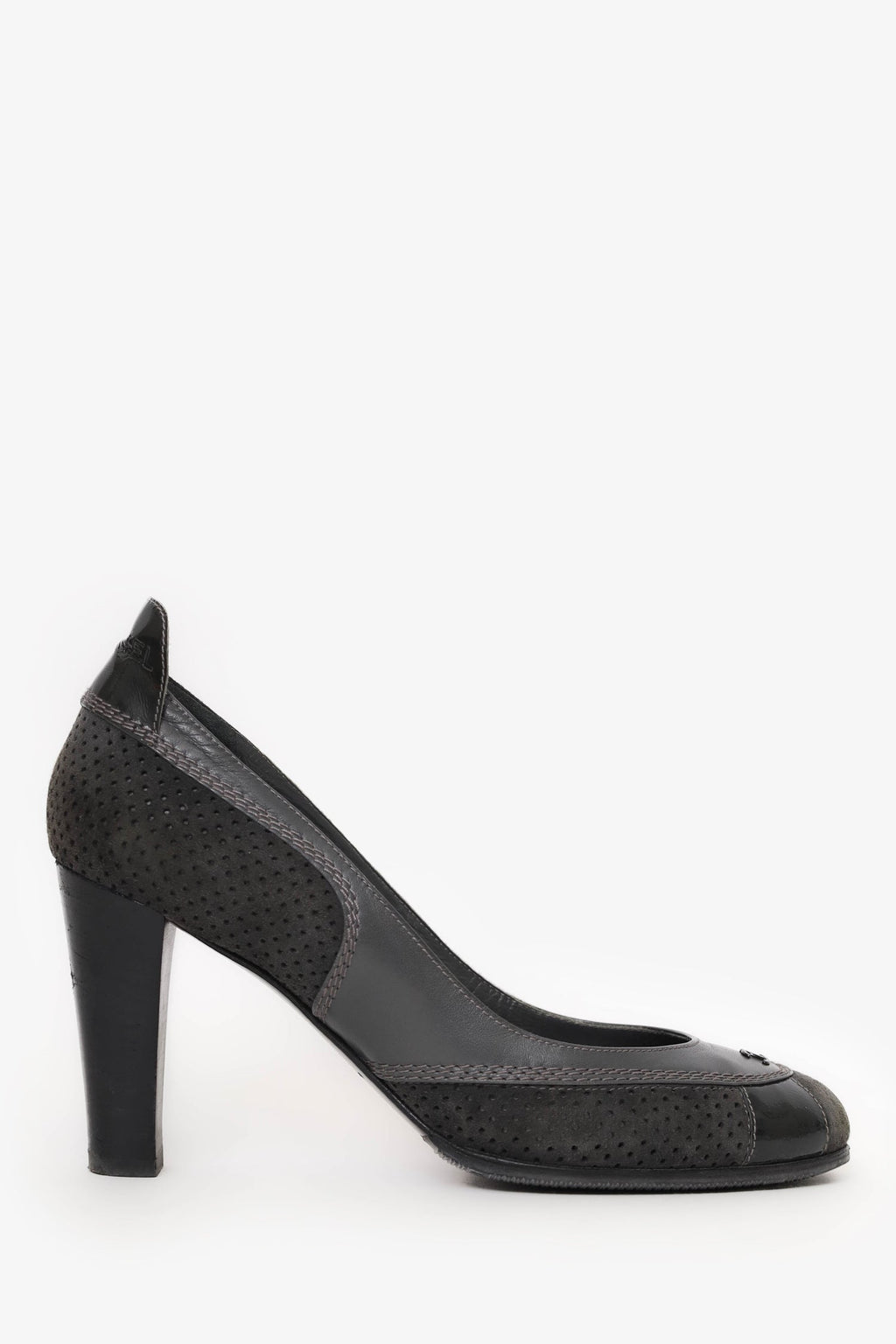 Pre-Loved Chanel™ Grey Suede/Leather Mesh CC Pumps Size 36