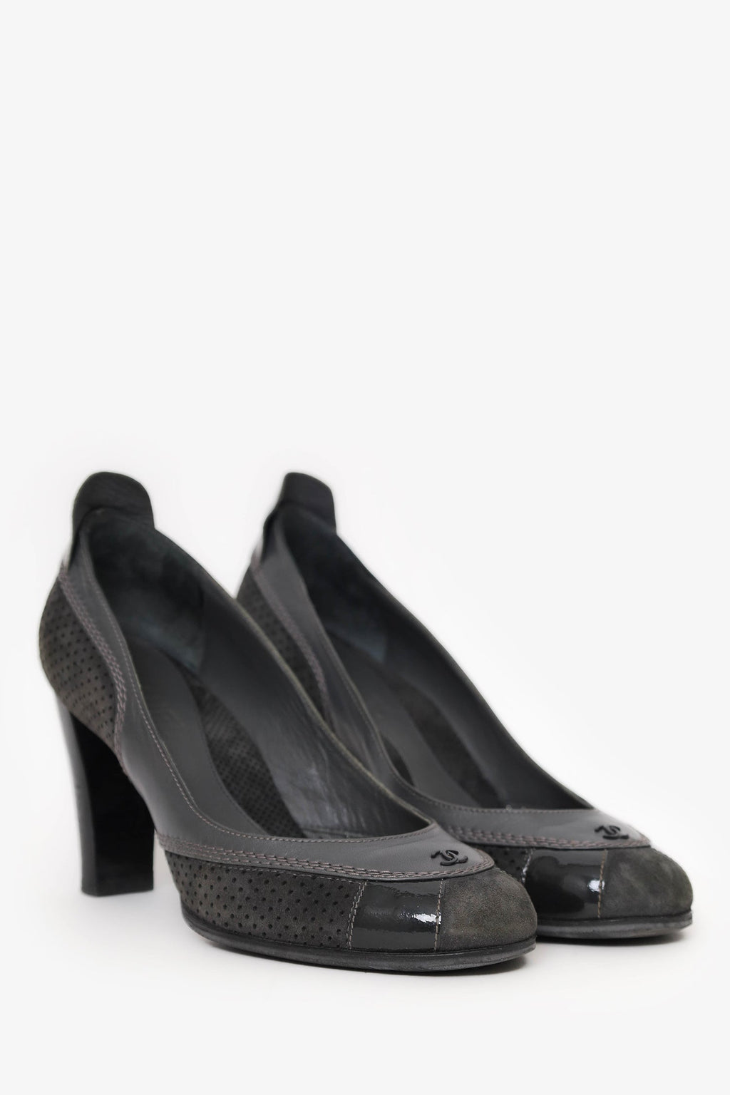 Pre-Loved Chanel™ Grey Suede/Leather Mesh CC Pumps Size 36