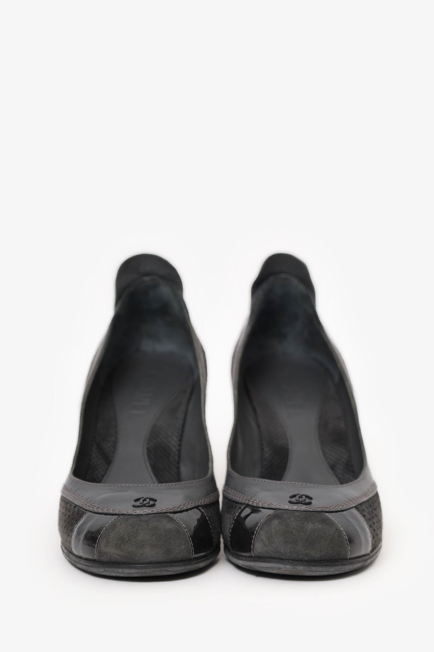 Pre-Loved Chanel™ Grey Suede/Leather Mesh CC Pumps Size 36