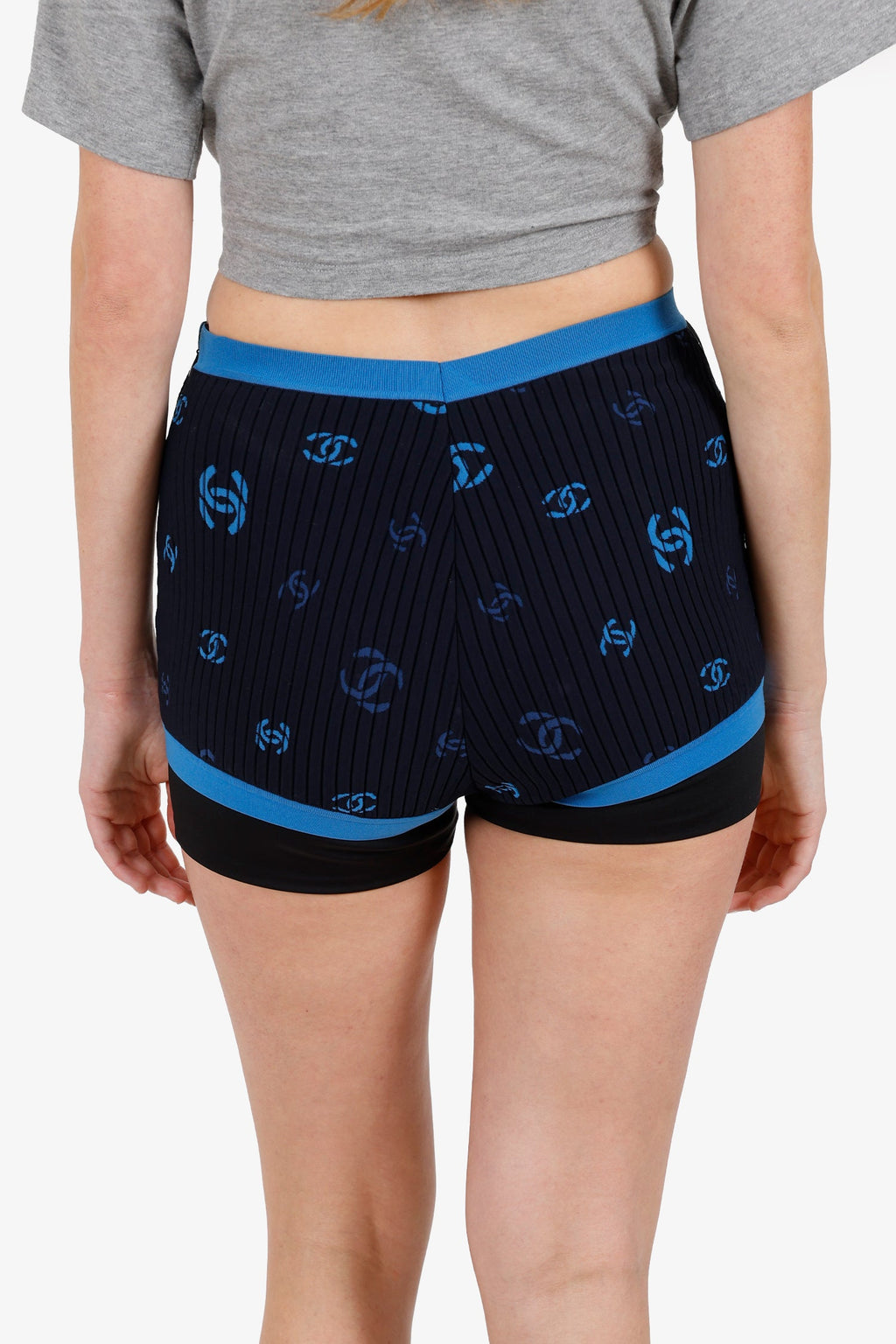 Chanel 22S Black/Blue Ribbed Knit CC Mini Shorts Size M