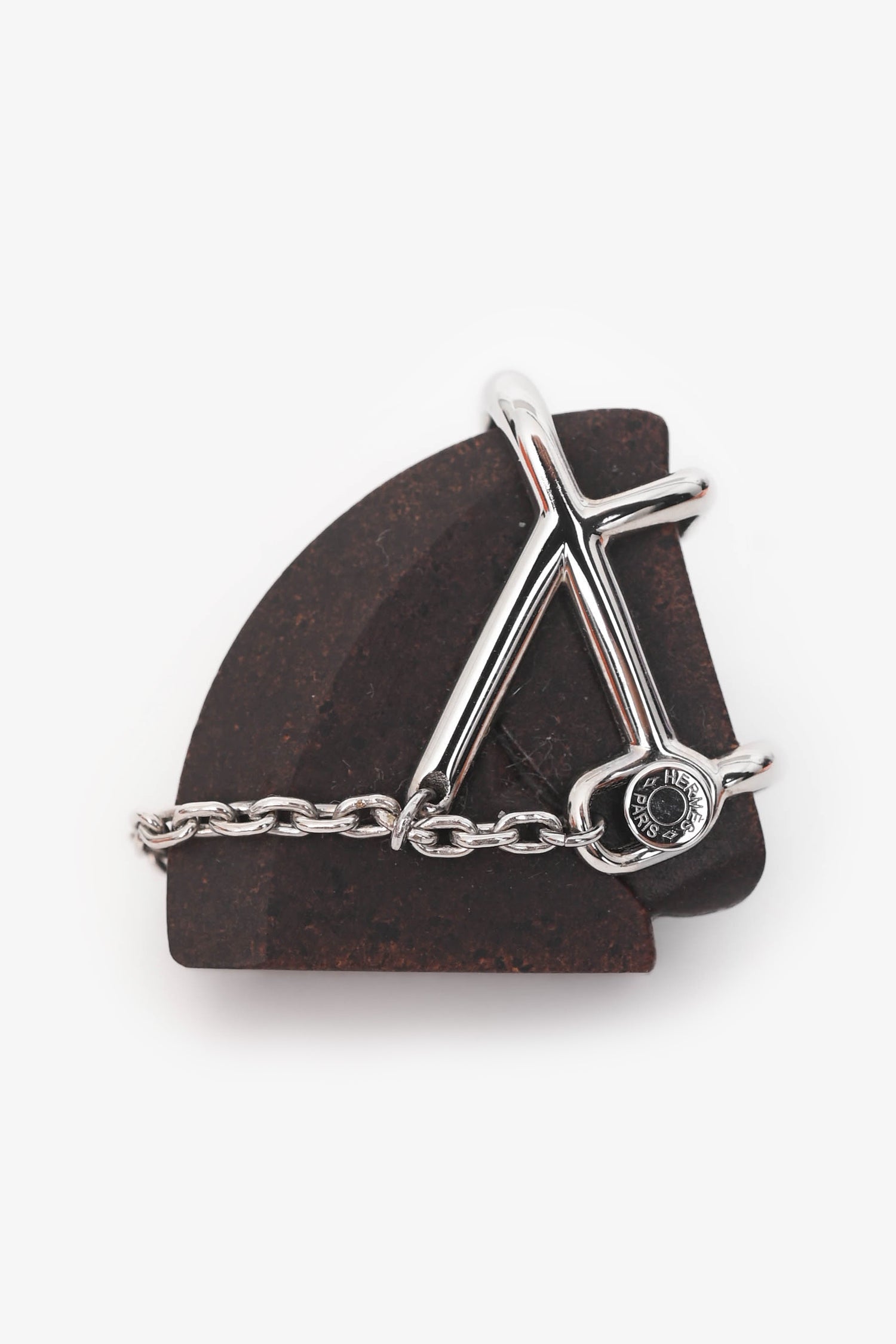 Hermès Brown Vulcanium/Palladium Plated 'Cheval Badge' Brooch