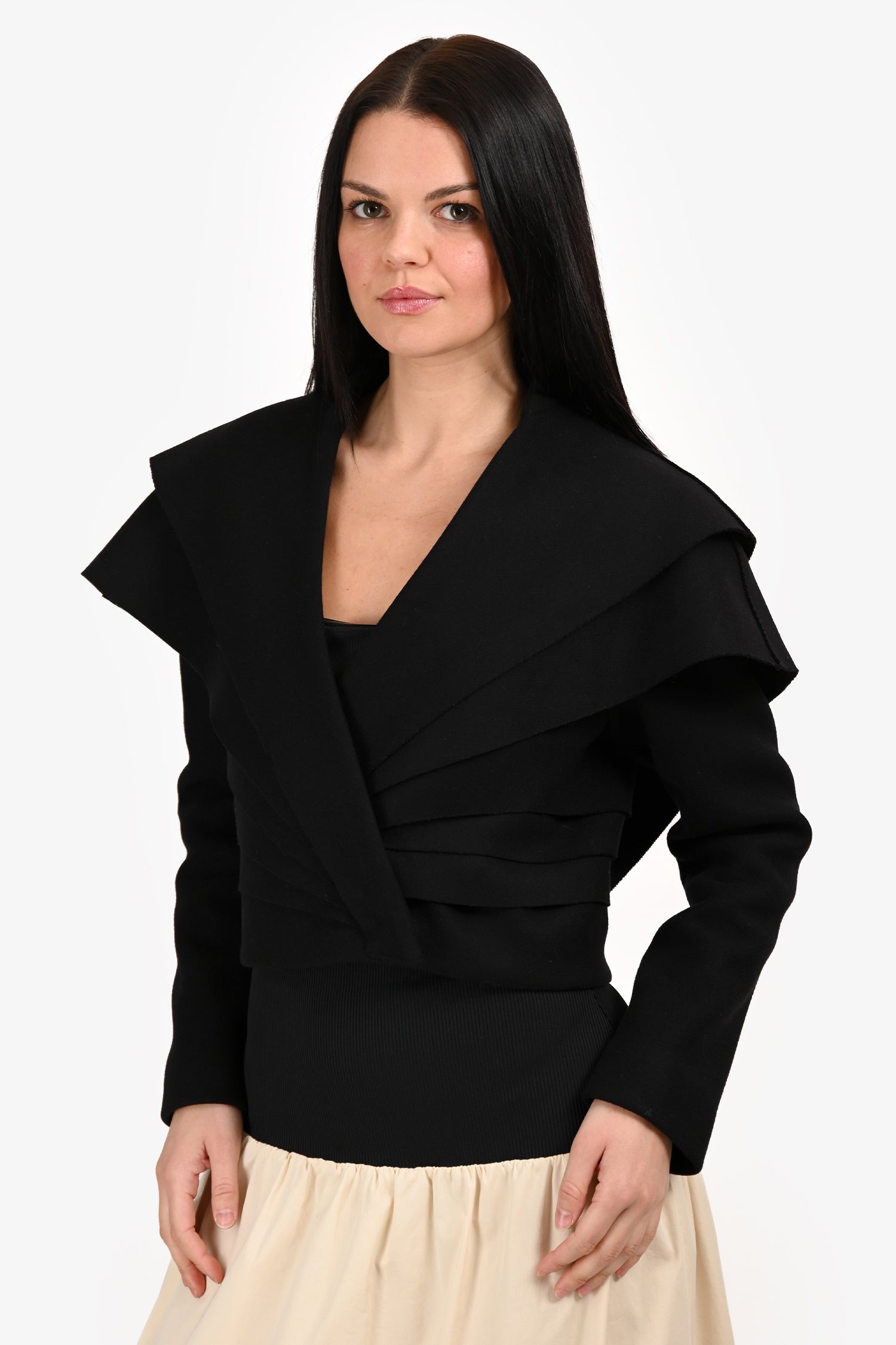 Cult Gaia Black Pleated Cropped Buttoned Jacket Estimated Size M