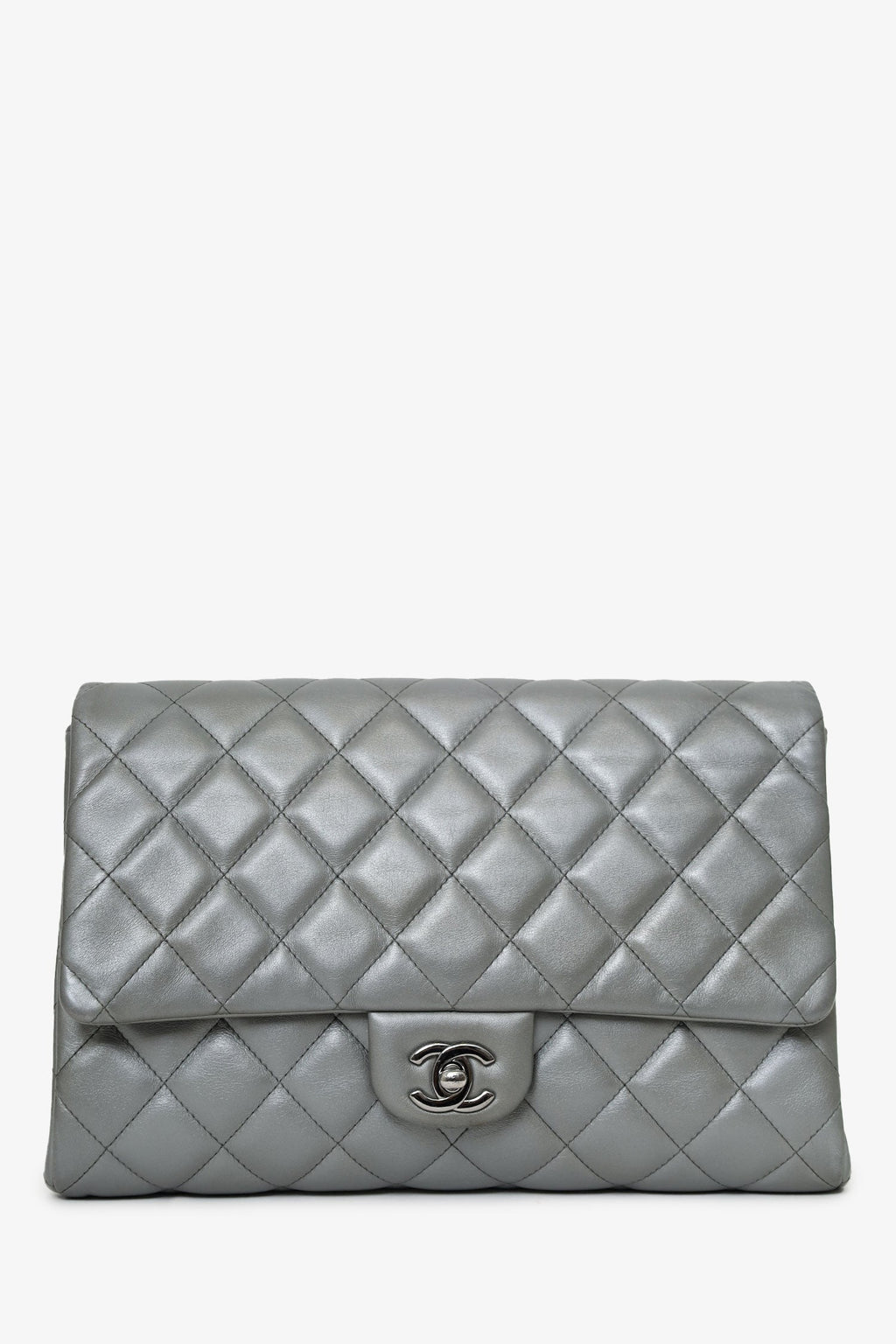 Pre-Loved Chanel™ Grey Metallic Quilted Leather New Clutch With Chain