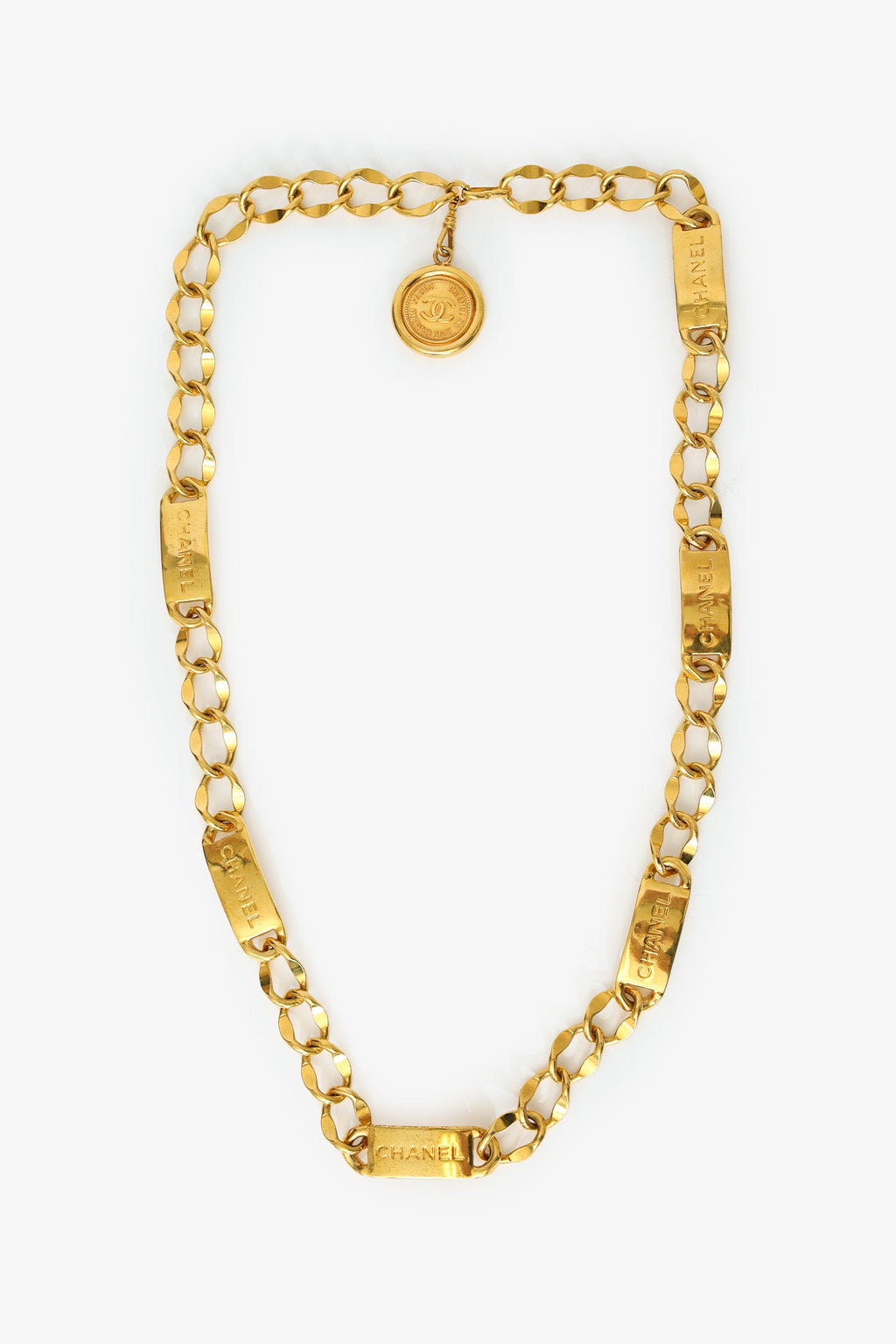 Pre-Loved Chanel™ Vintage Gold-tone 31 Le Cambon Logo Nameplate Necklace