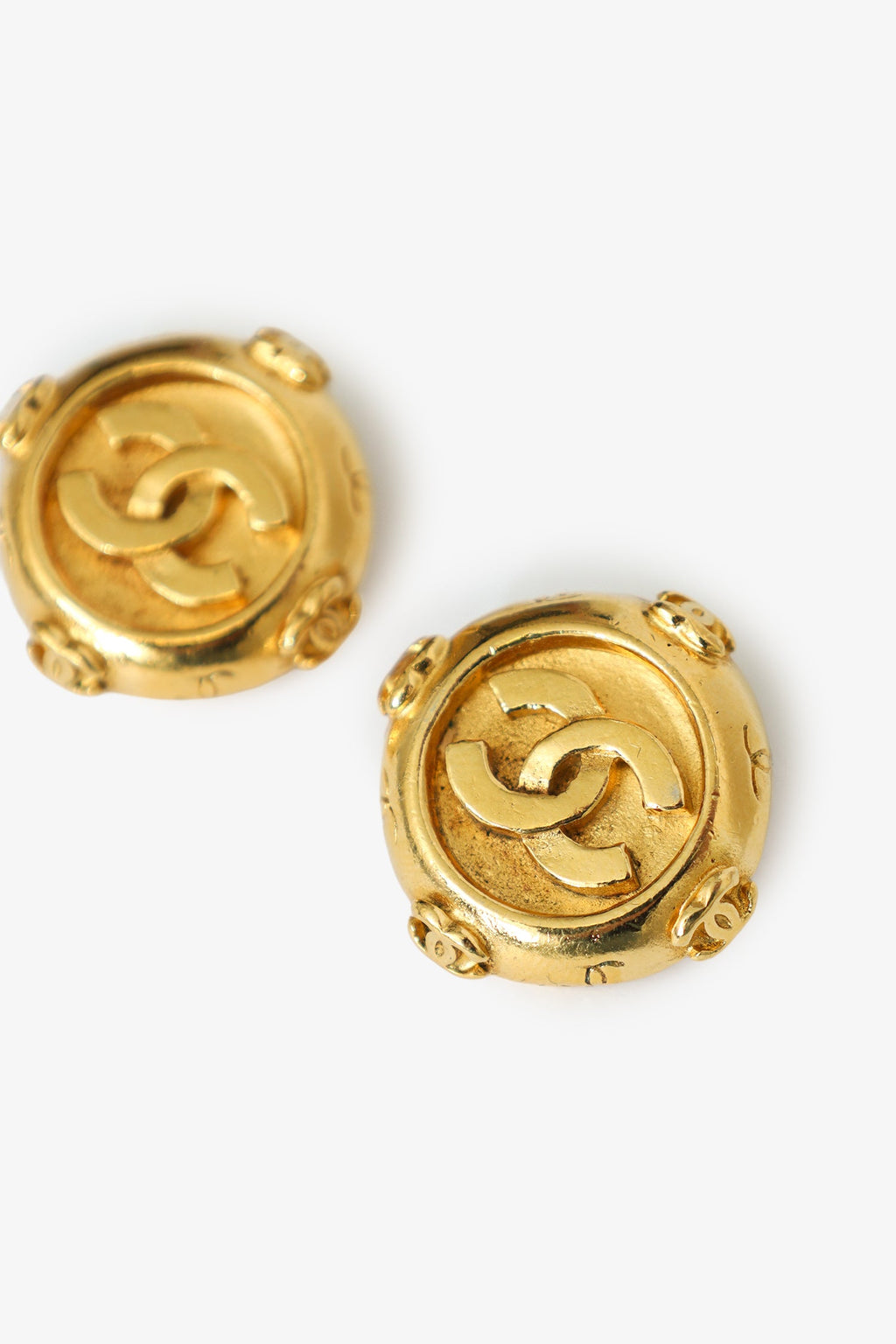 Pre-Loved Chanel™ Gold-tone CC Matelassé Clip-on Earrings