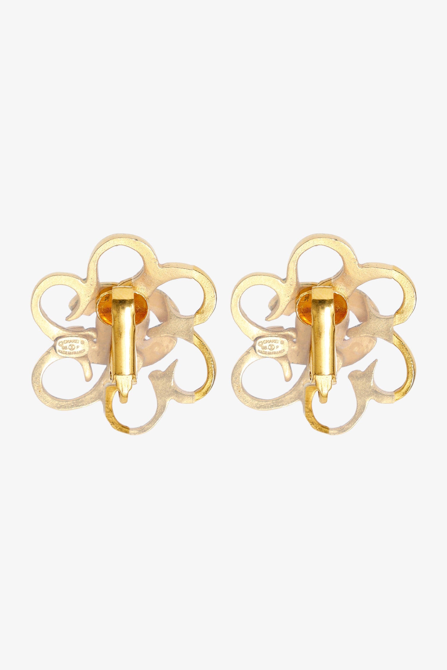 Pre-Loved Chanel™ Gold Tone CC Flower Clip-on Earrings