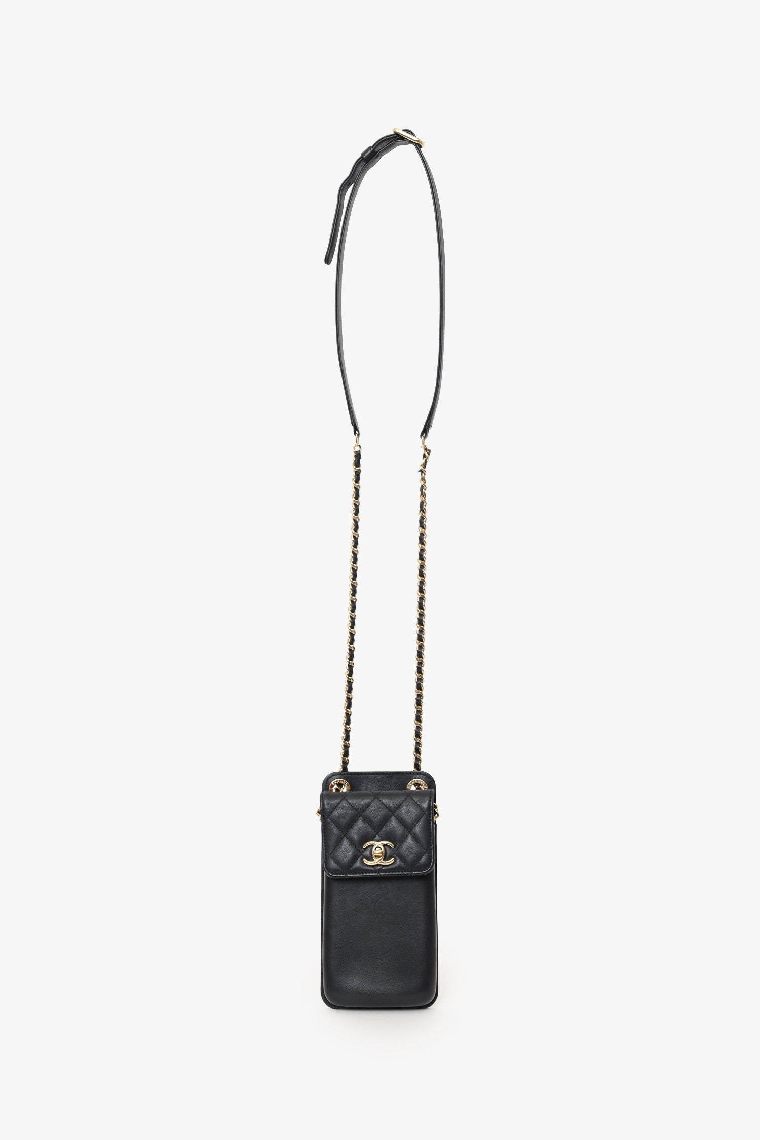 Pre-Loved Chanel™ Black Lambskin Matelasse Phone Holder Shoulder Bag