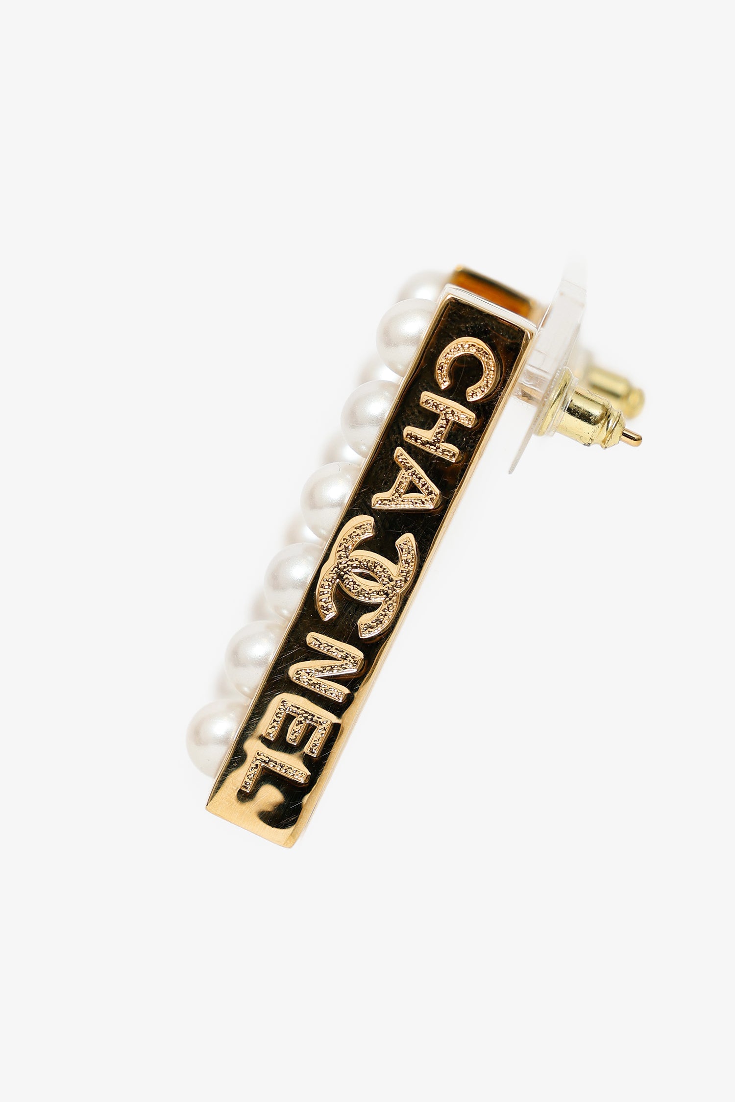 Pre-Loved Chanel™ Gold Tone Pearl Stud Bar Earrings