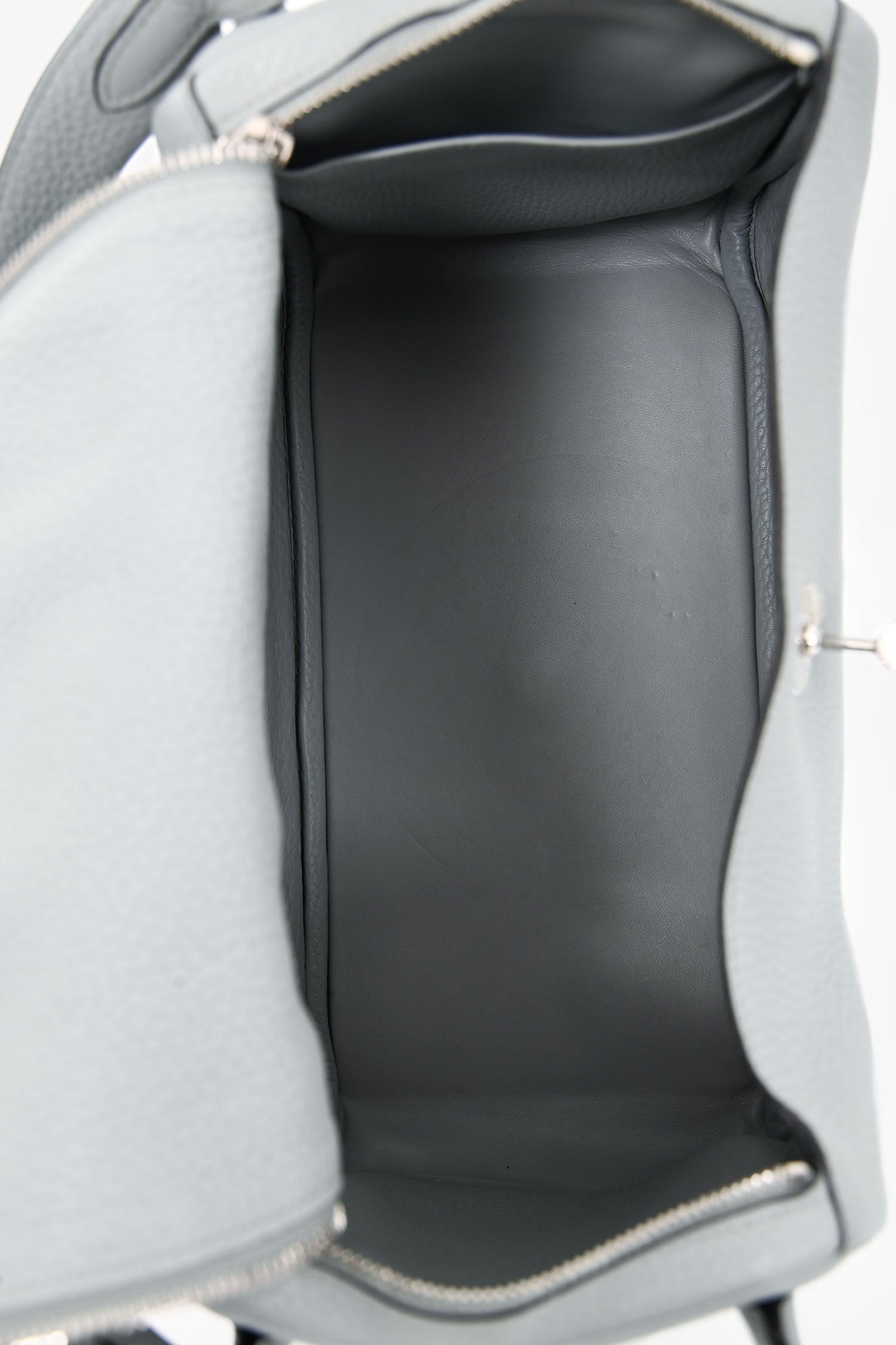 Hermès 2015 Light Grey Clemence Leather Lindy 30