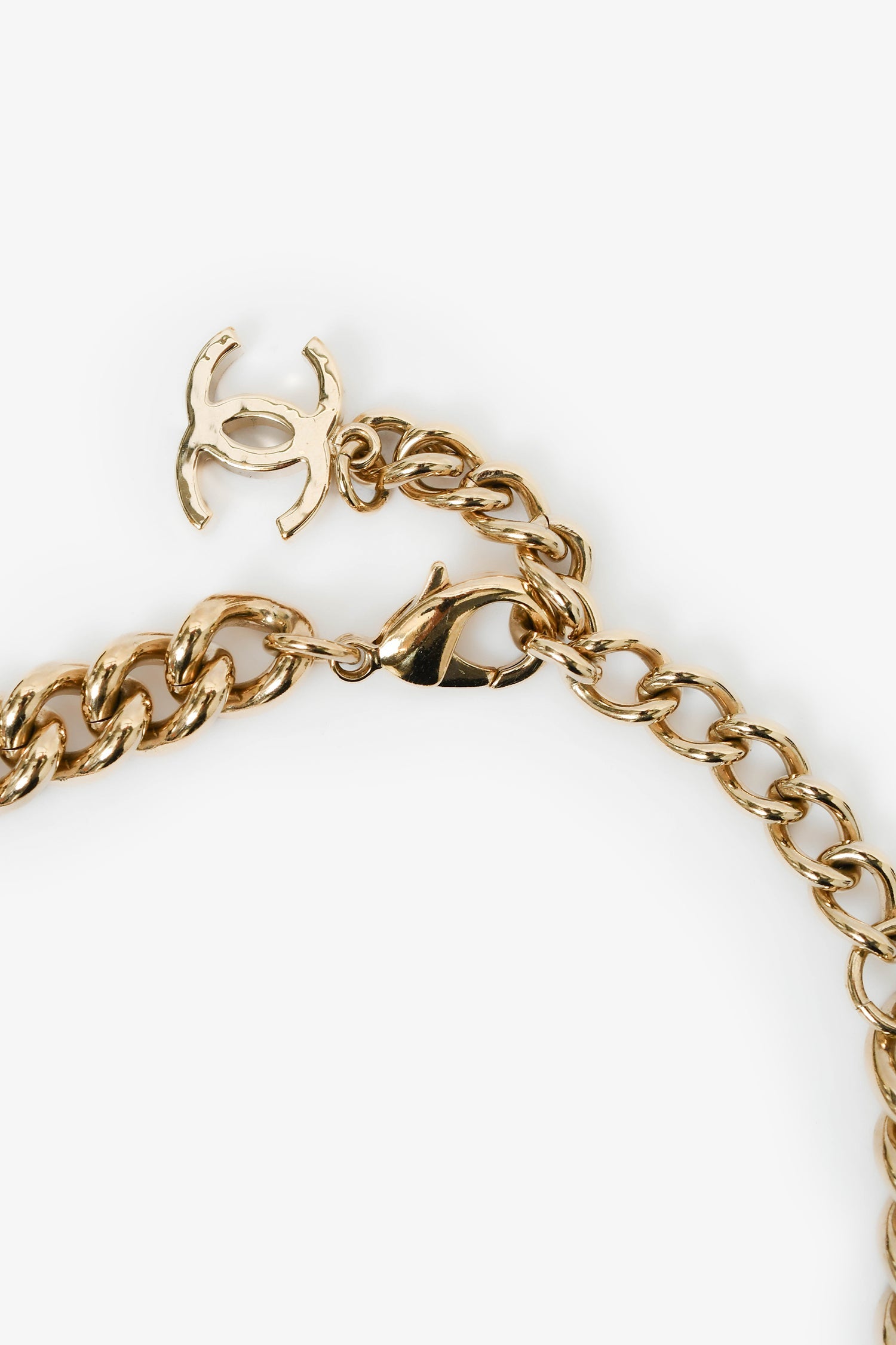 Pre-Loved Chanel™ 2022 Gold Toned/Black Enamel CC Choker Necklace