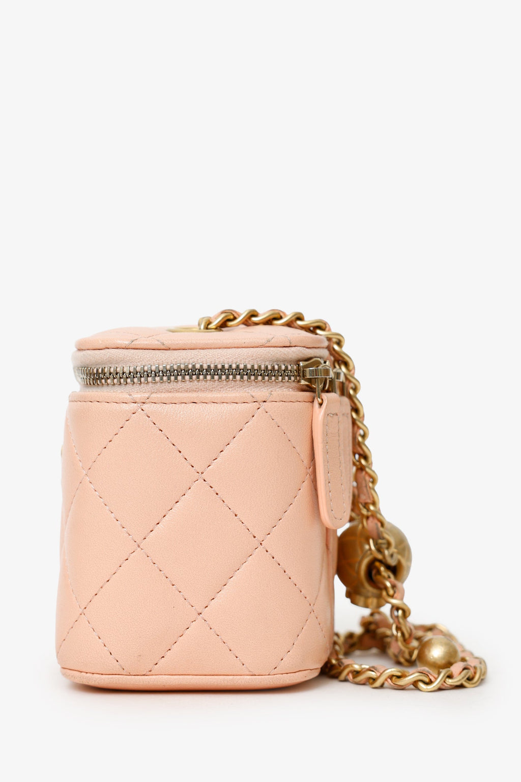 Pre-Loved Chanel™ 2021 Pink Quilted Lambskin Pearl Crush Mini Vanity Case
