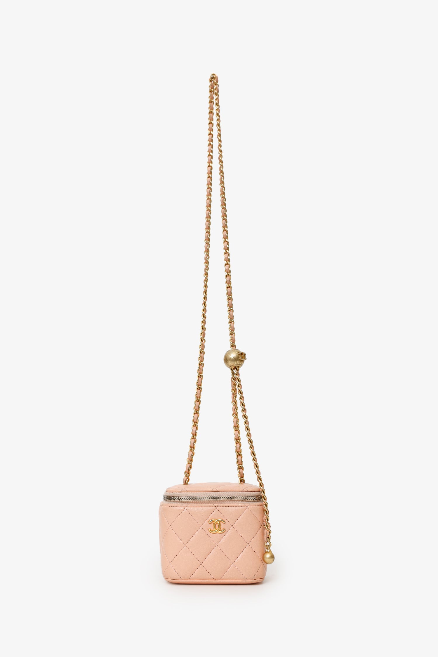 Pre-Loved Chanel™ 2021 Pink Quilted Lambskin Pearl Crush Mini Vanity Case