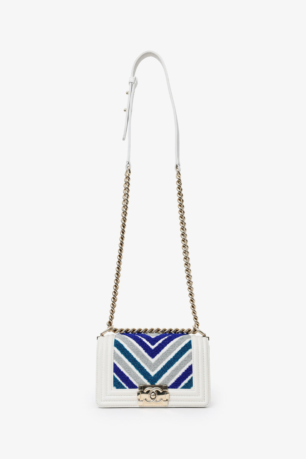 Pre-Loved Chanel™ 2019 White/Blue Chevron Small Boy Shoulder Bag