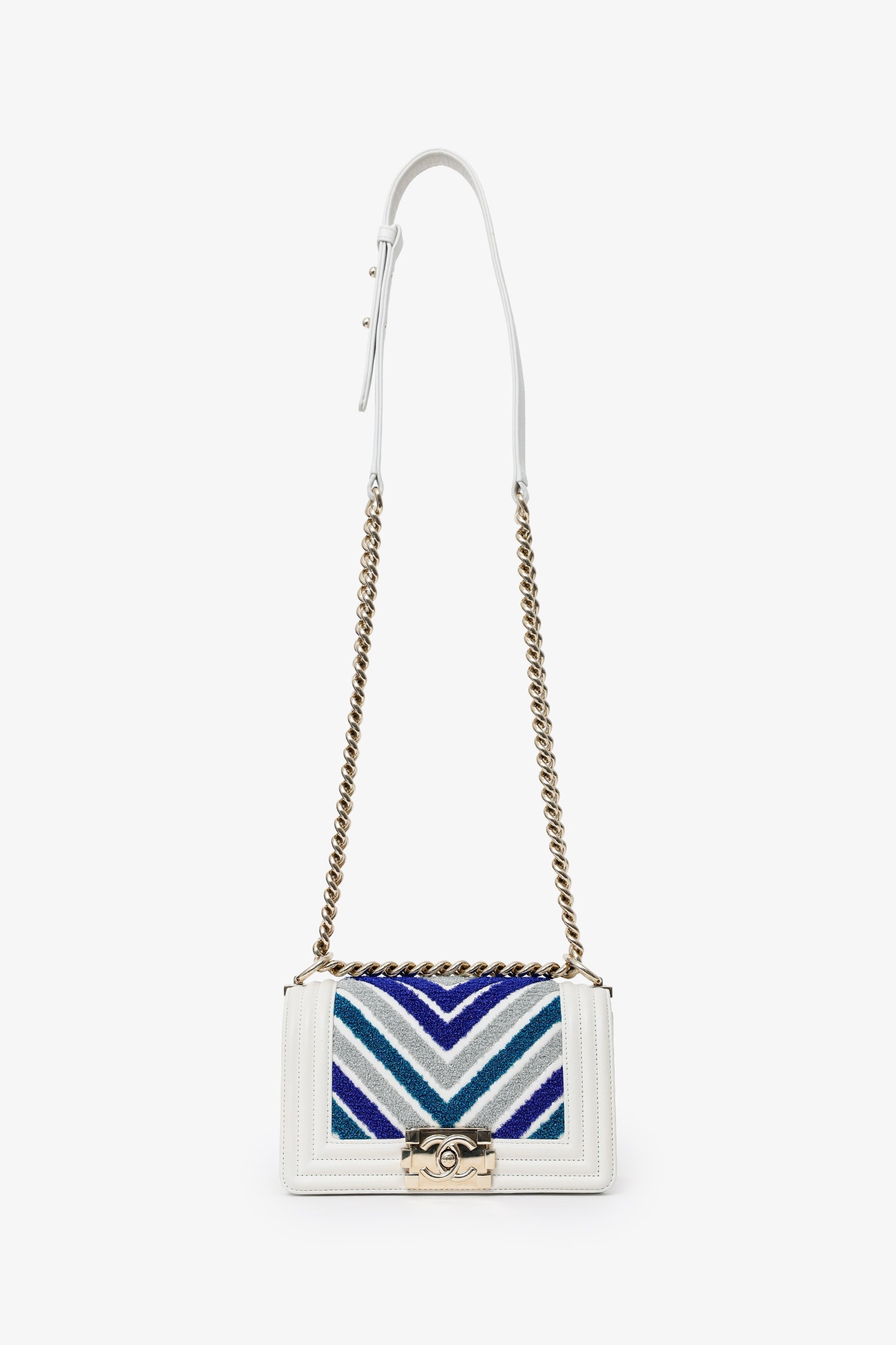 Pre-Loved Chanel™ 2019 White/Blue Chevron Small Boy Shoulder Bag