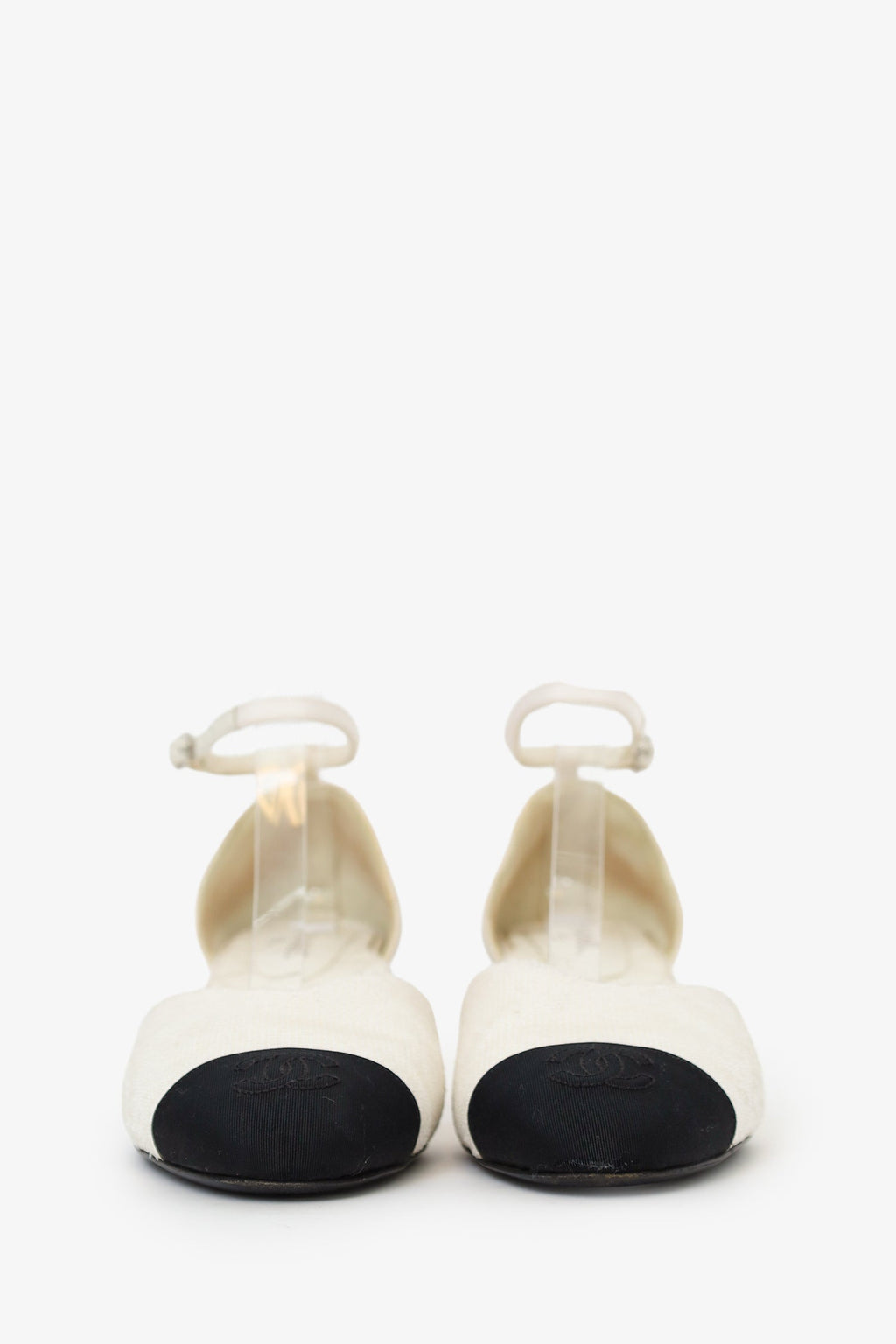 Pre-Loved Chanel™ White/Black Sequined CC Slingback Sandals Size 38.5