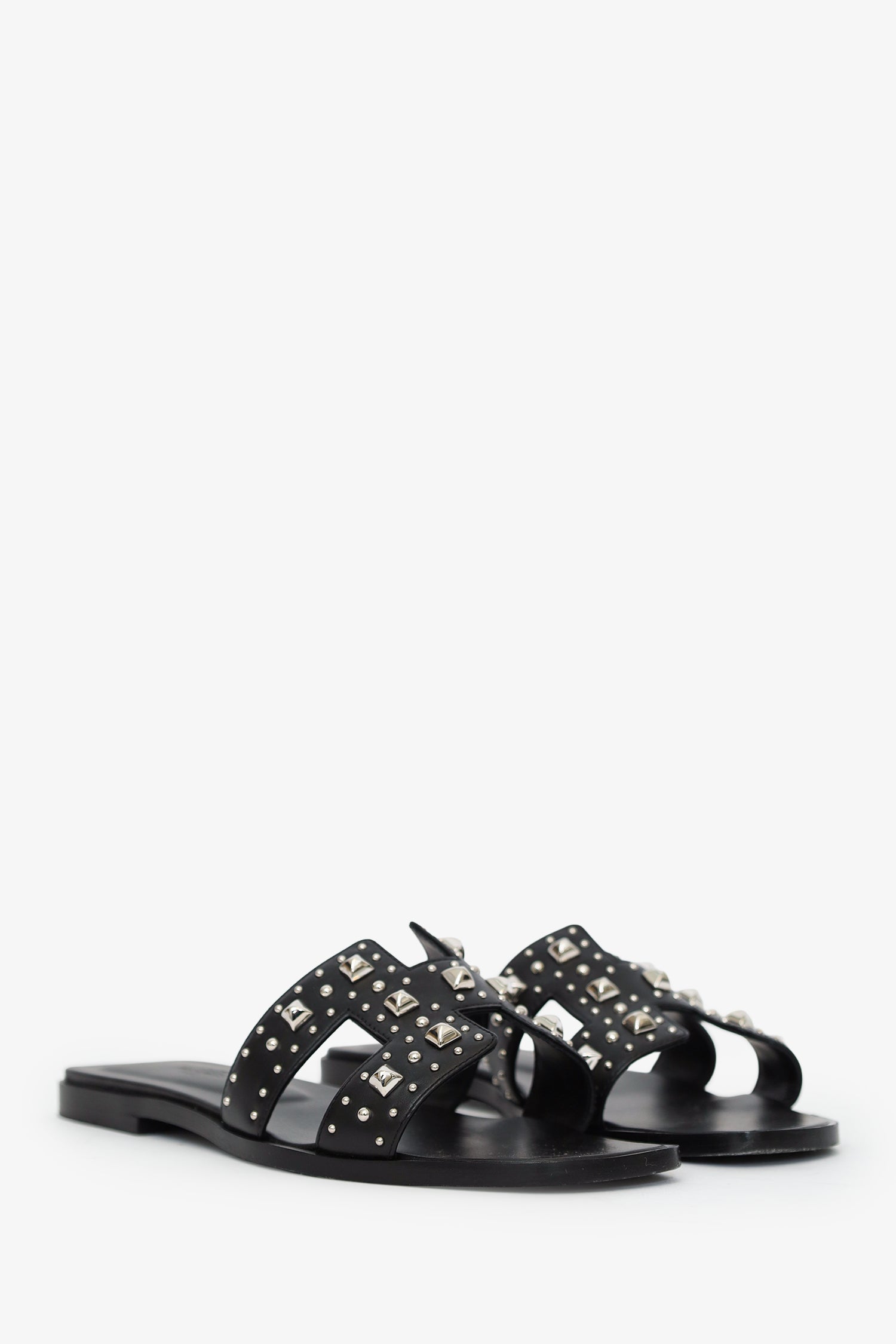 Hermès Black Leater Studded Oran Sandals Size 38