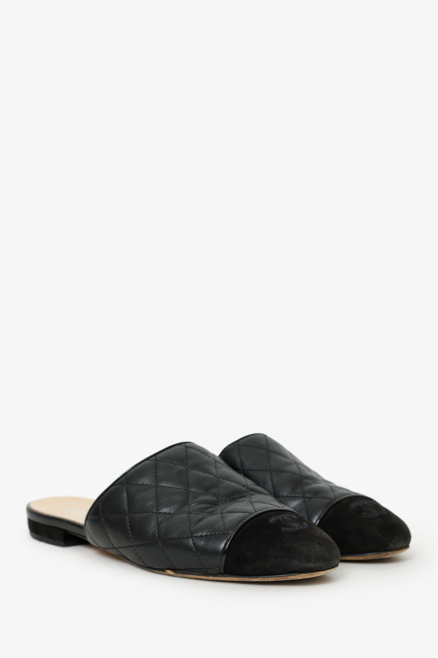 Pre-Loved Chanel™ 2018 Black Lambskin CC Logo Mules Size 36.5