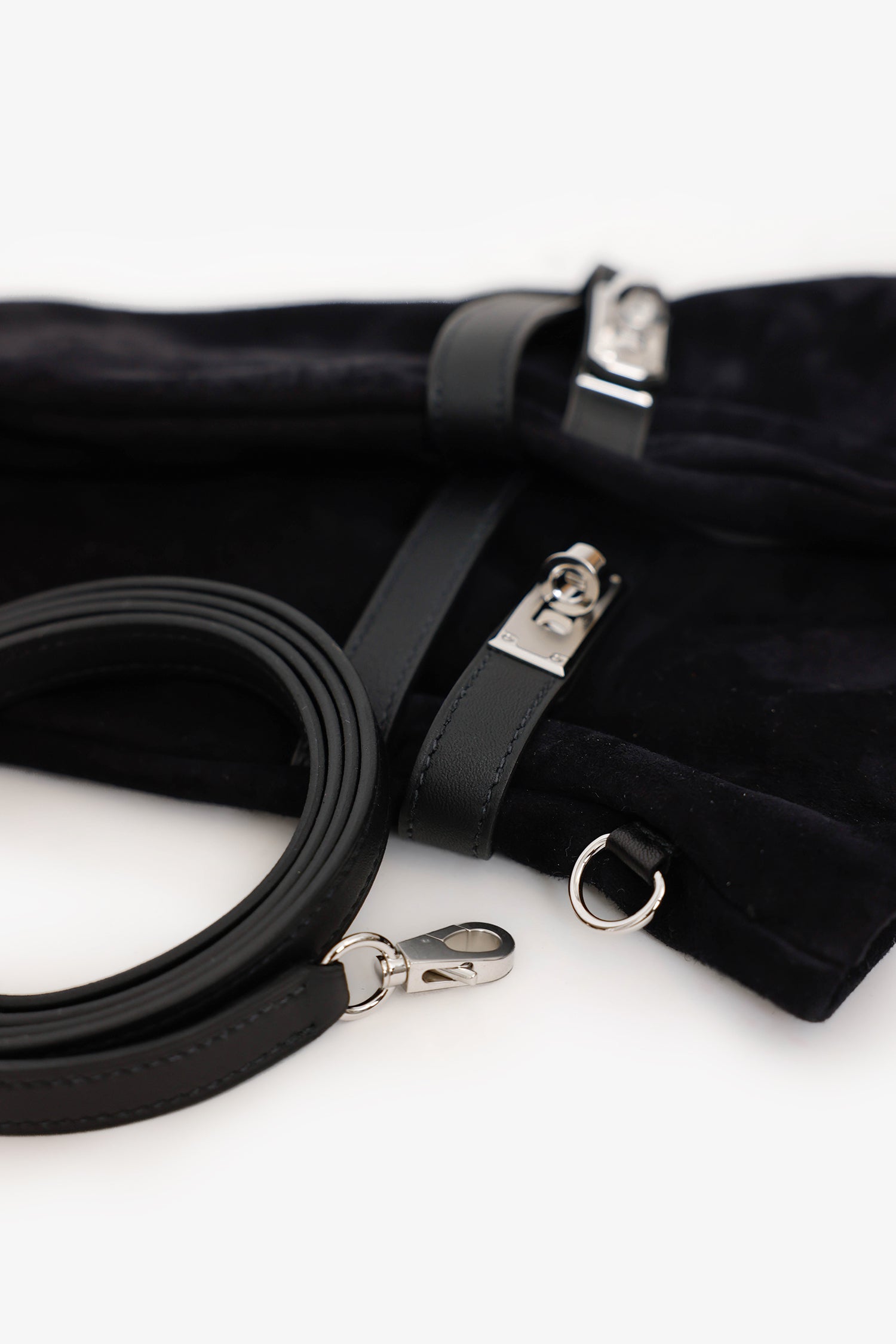 Hermès Black Suede Jade Gloves With Strap