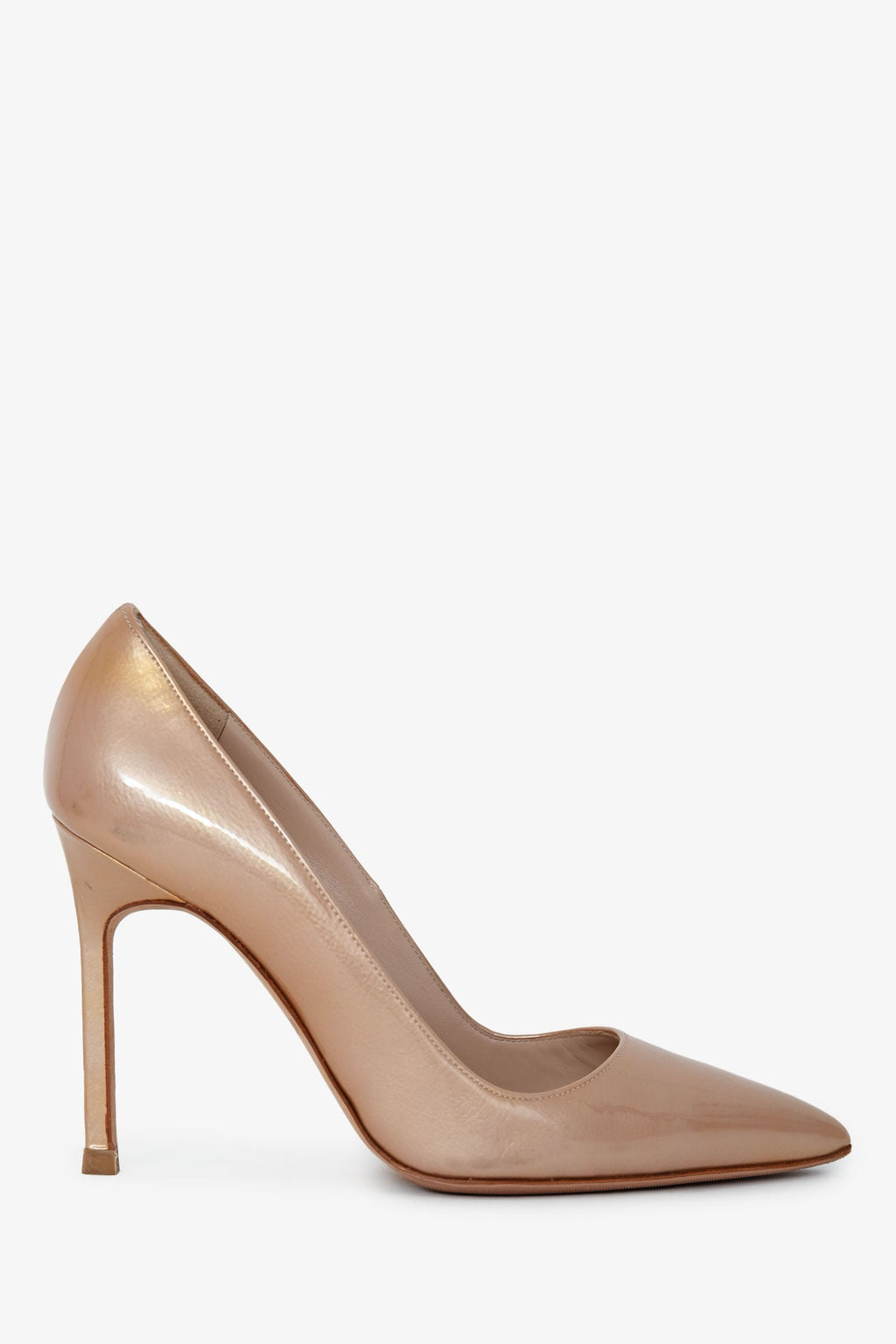 Manolo Blahnik Beige Patent Leather Pointed Toe Heels Size 35.5