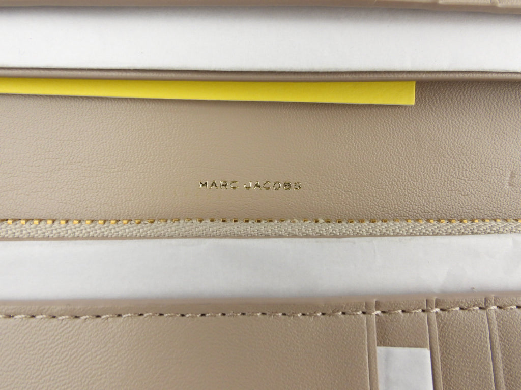 Marc Jacobs Beige Leather The Slim 84 Bifold Long Wallet