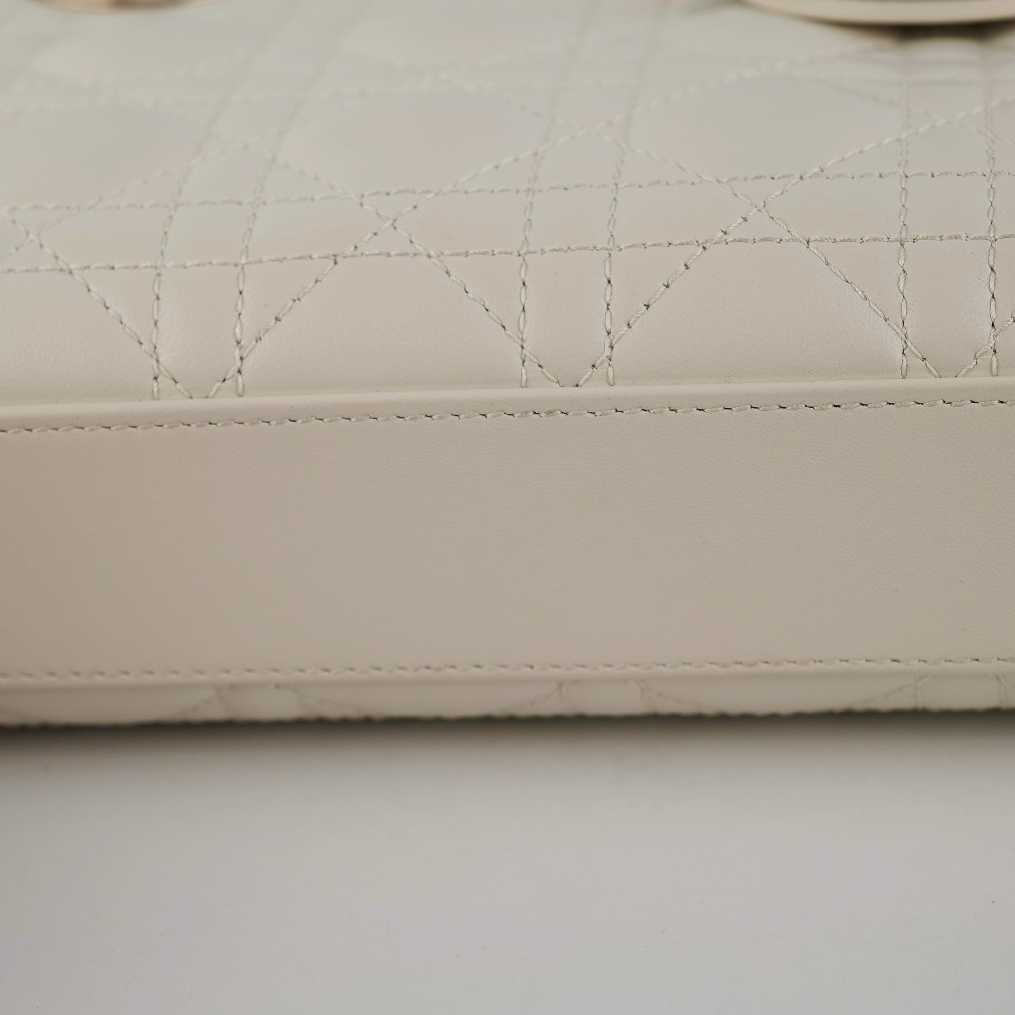 ITEM 6 - Dior D-Joy Medium White