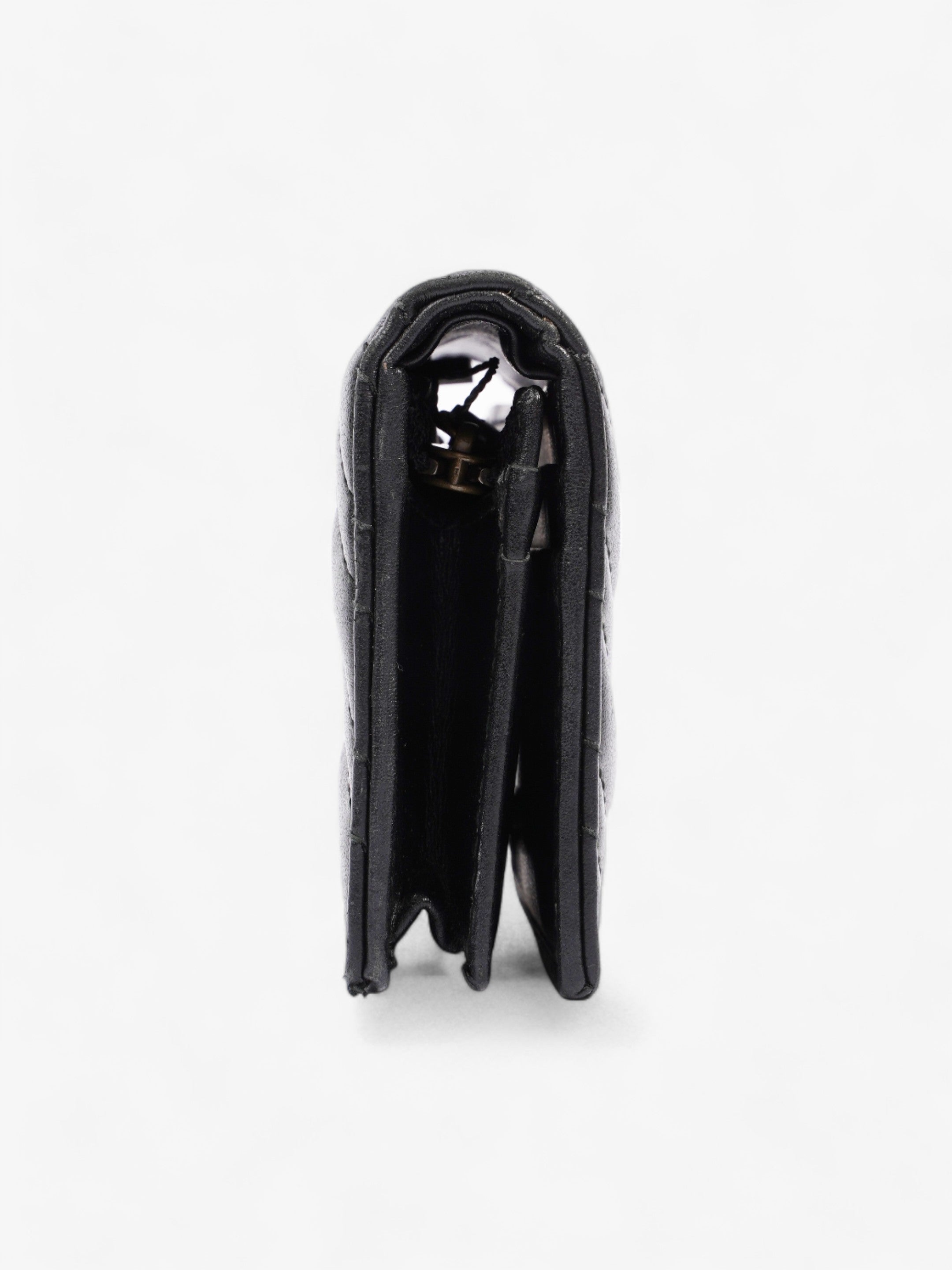 Gucci GG Marmont  Case Wallet Black Matelasse Leather