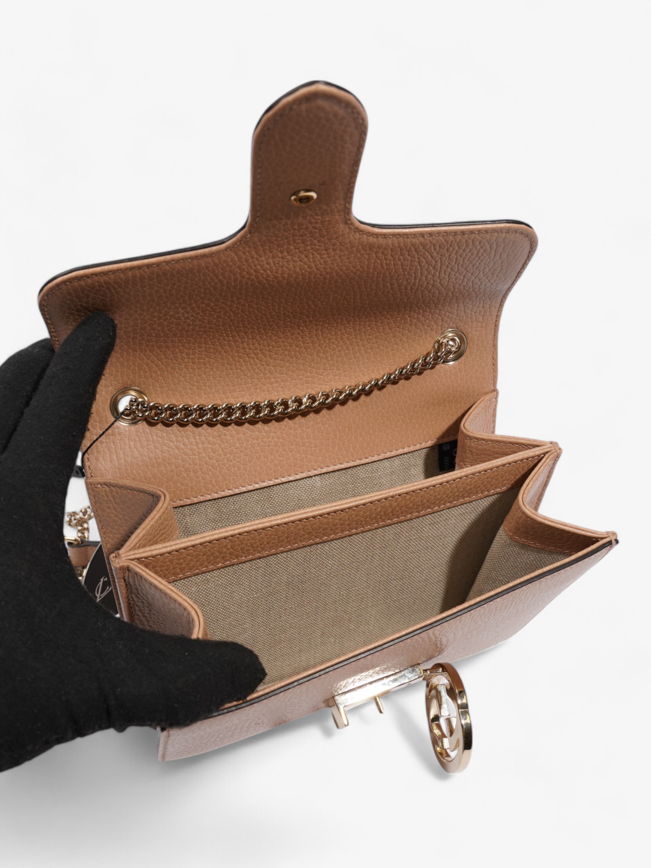 Gucci Interlocking G Chain Camel Leather