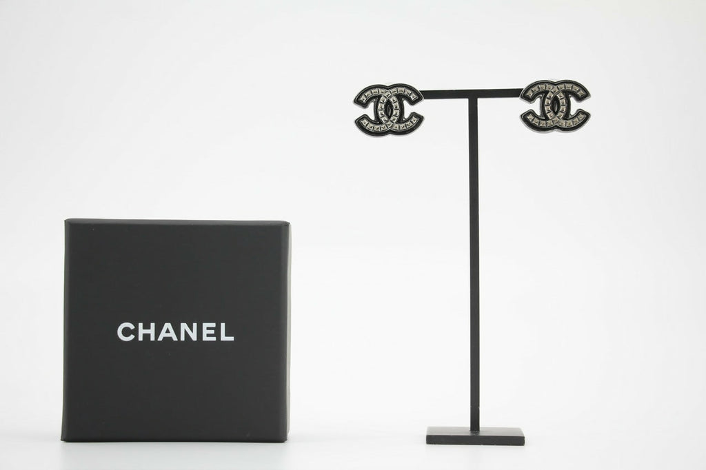 Chanel A24A Metal Black Silver Check CC Clip-on Earrings