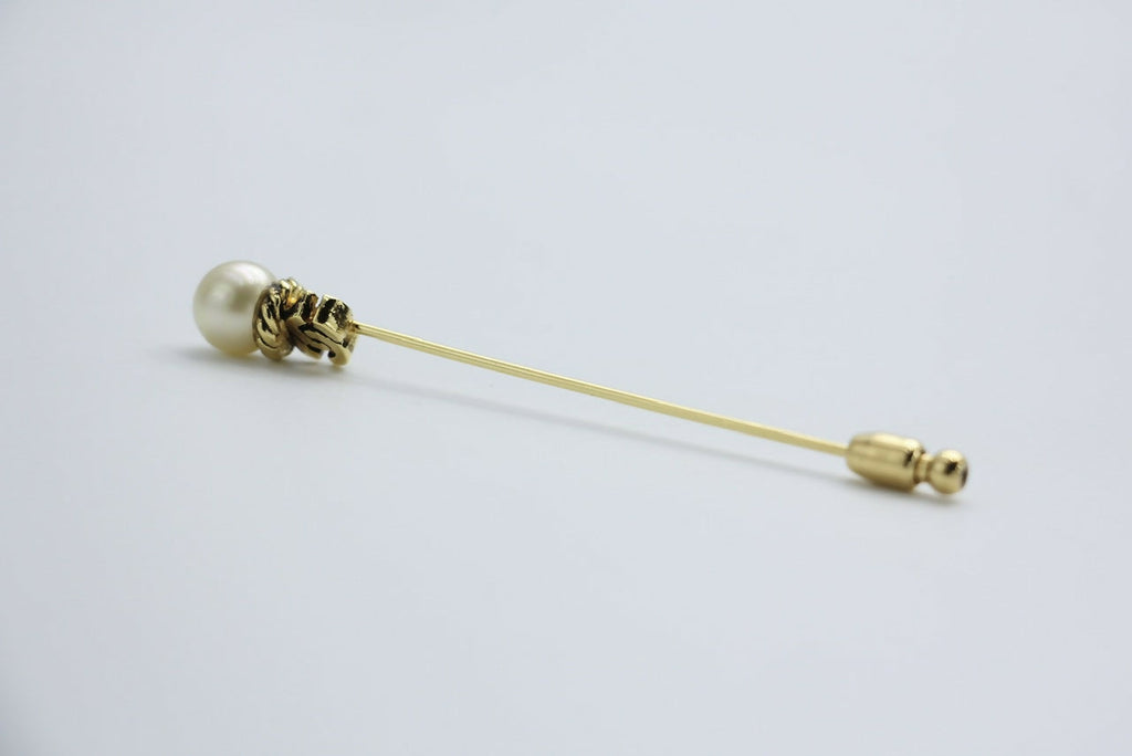 Chanel Vintage 1954-71 Gold-plated Imitation Pearl Twist CC Bar Brooch