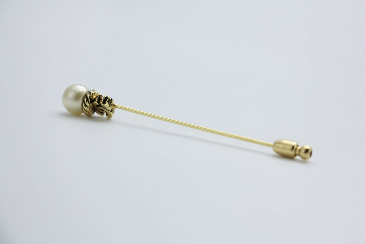 Chanel Vintage 1954-71 Gold-plated Imitation Pearl Twist CC Bar Brooch