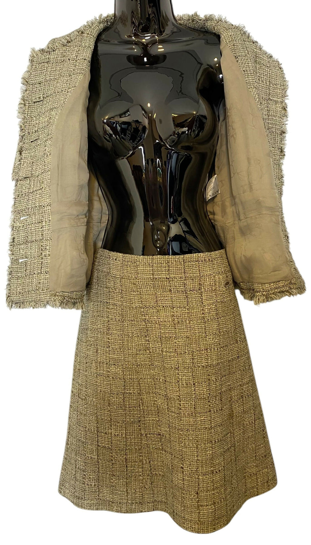 Chanel 10P Fantasy Tweed Beige Metallic Gold Jacket Skirt Suit Set FR 42/44