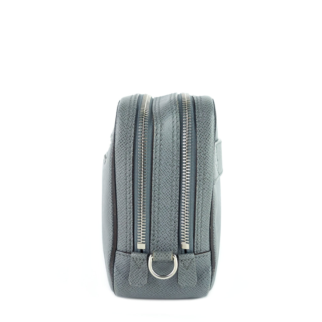 Louis Vuitto Pavel Taiga Leather Clutch Bag