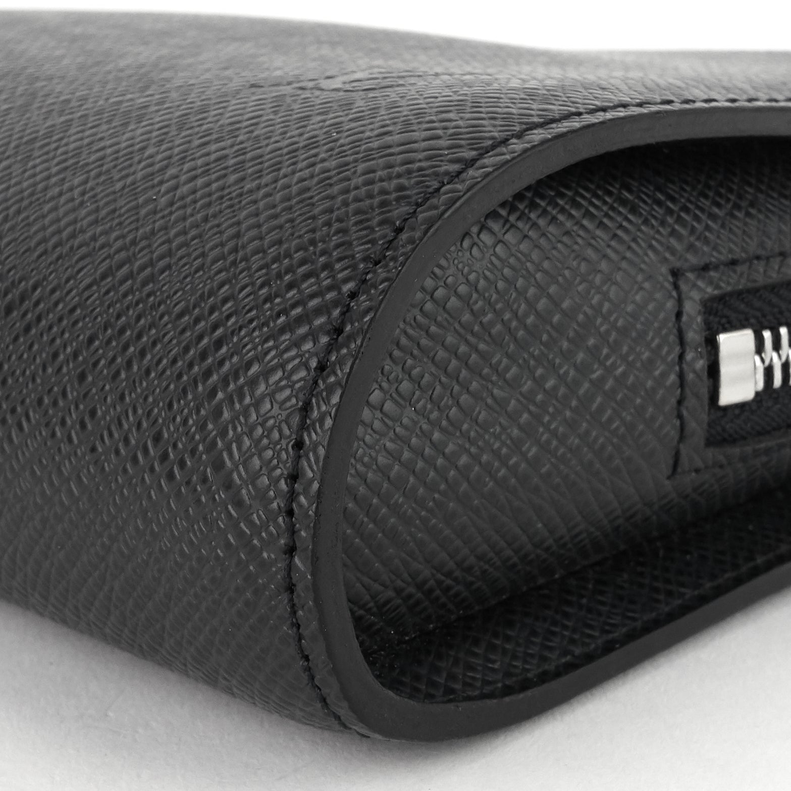 Louis Vuitto Bakail Taiga Leather Clutch Bag