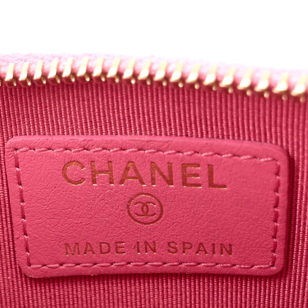Chanel Classic Zip Caviar Leather holder