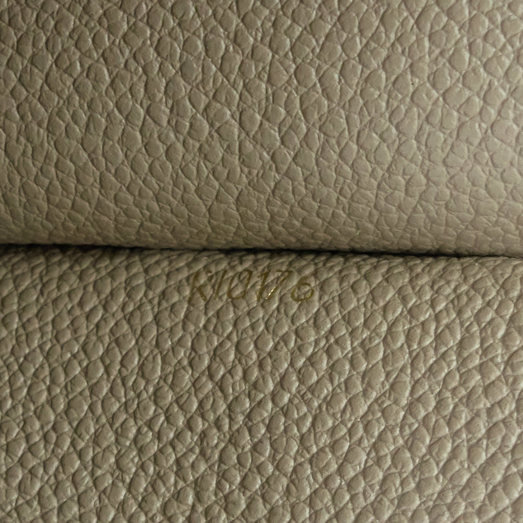 Louis Vuitto Enveloppe MM Rivets Grained Leather Clutch Bag