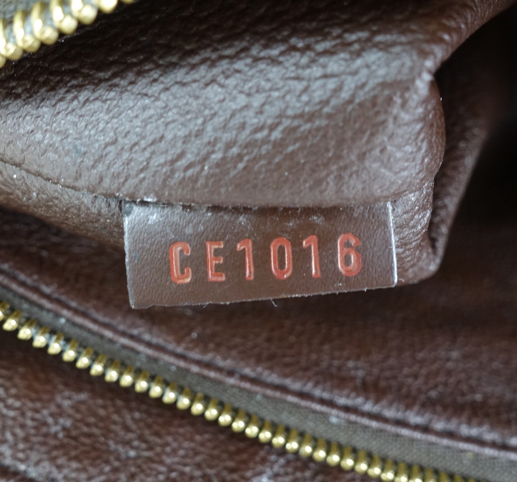Louis Vuitto Trousse Vaslav Damier Ebene Canvas Clutch Bag