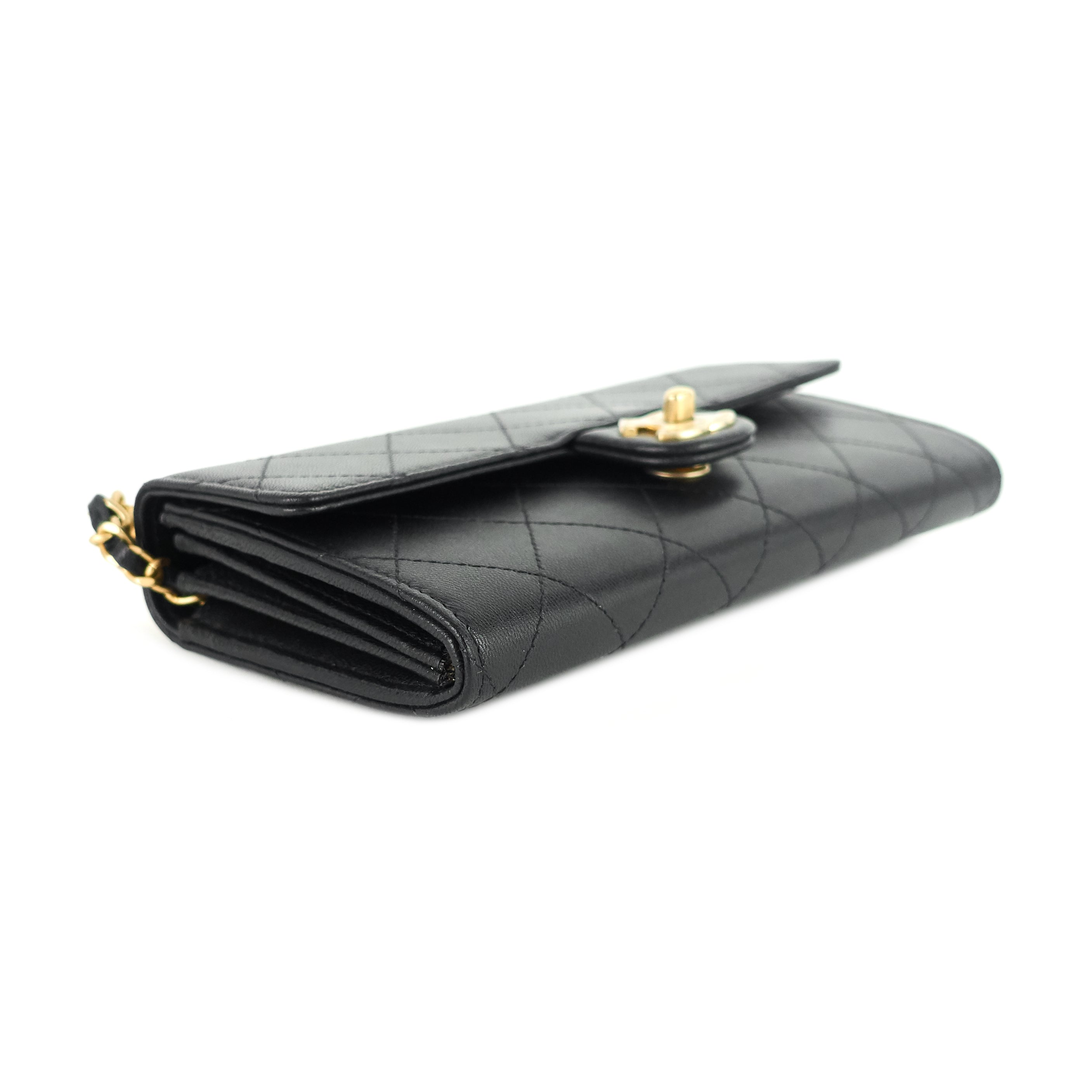 Chanel Chic Pearls Flap Goatskin Leather Clutch with Chain Bag