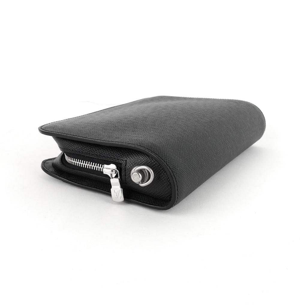 Louis Vuitto Bakail Taiga Leather Clutch Bag