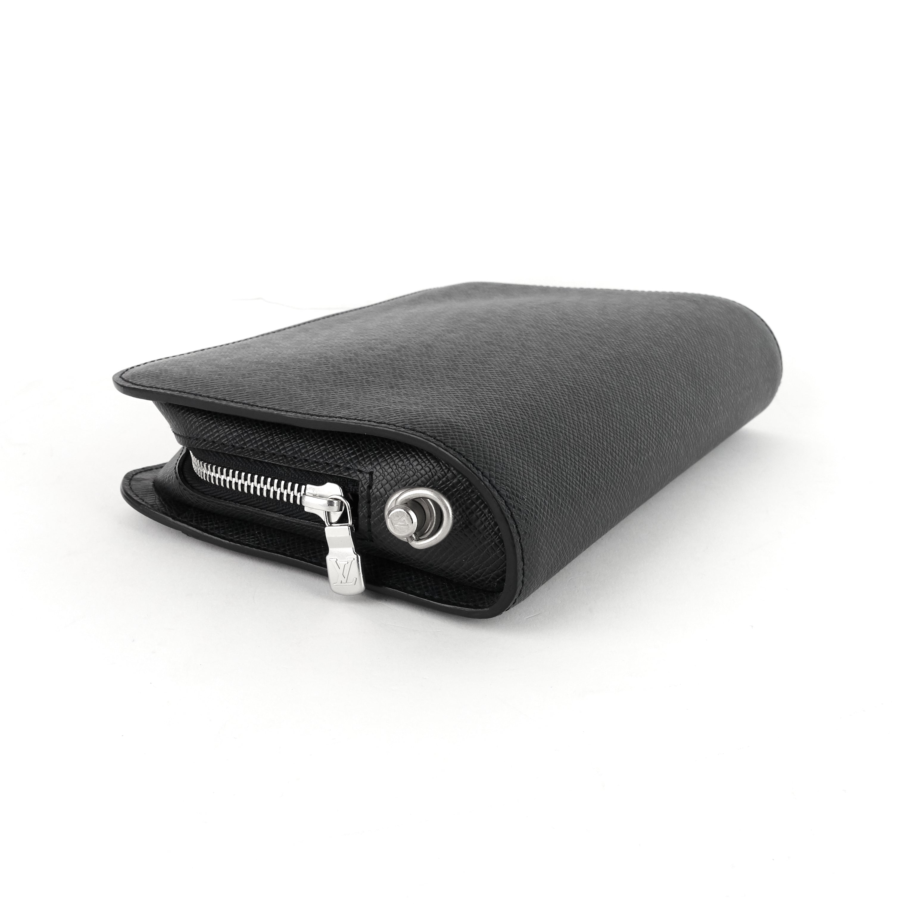 Louis Vuitto Bakail Taiga Leather Clutch Bag