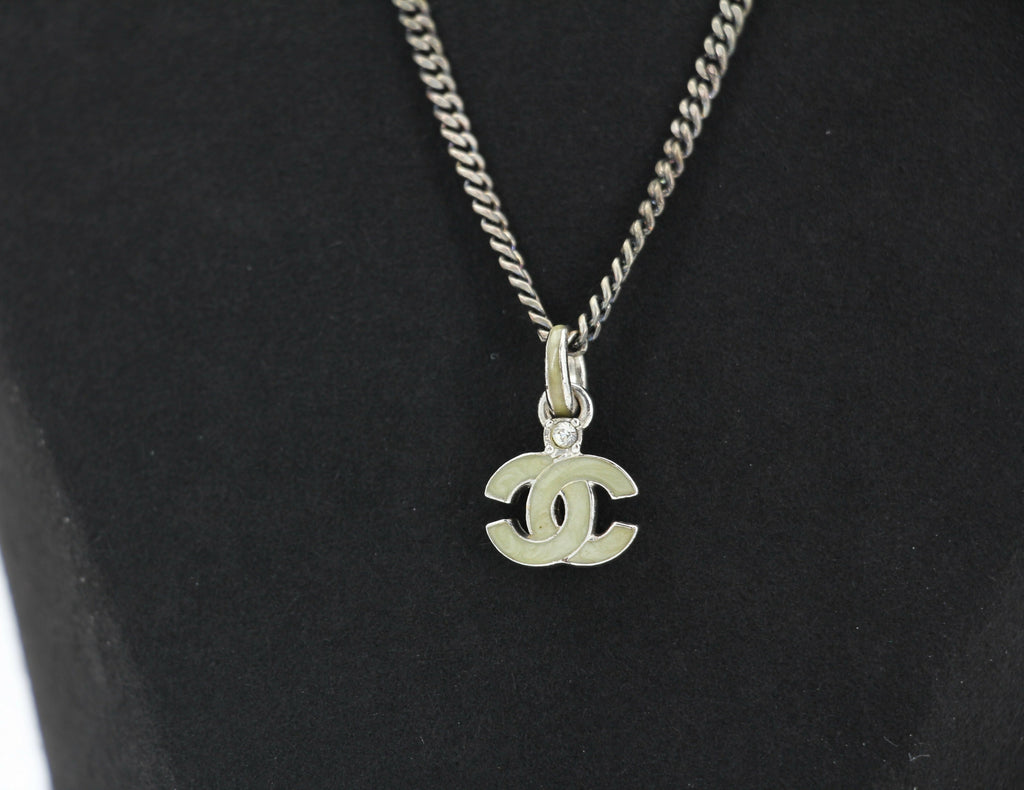 Chanel Vintage 04P Enamel Dark Green Silver Necklace