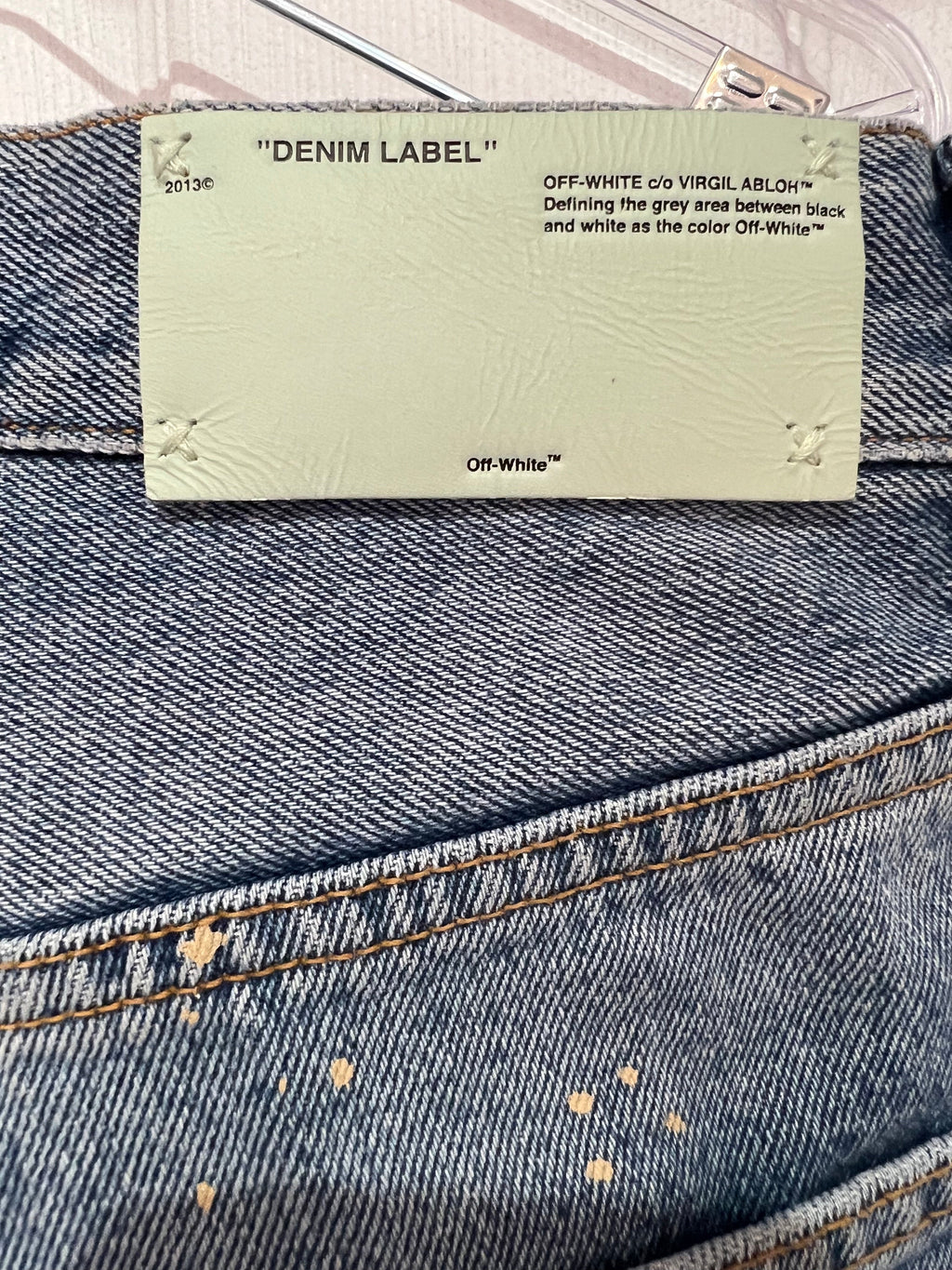 OFF-WHITE VIRGIL ABLOH DISTRESSED ARROW JEANS